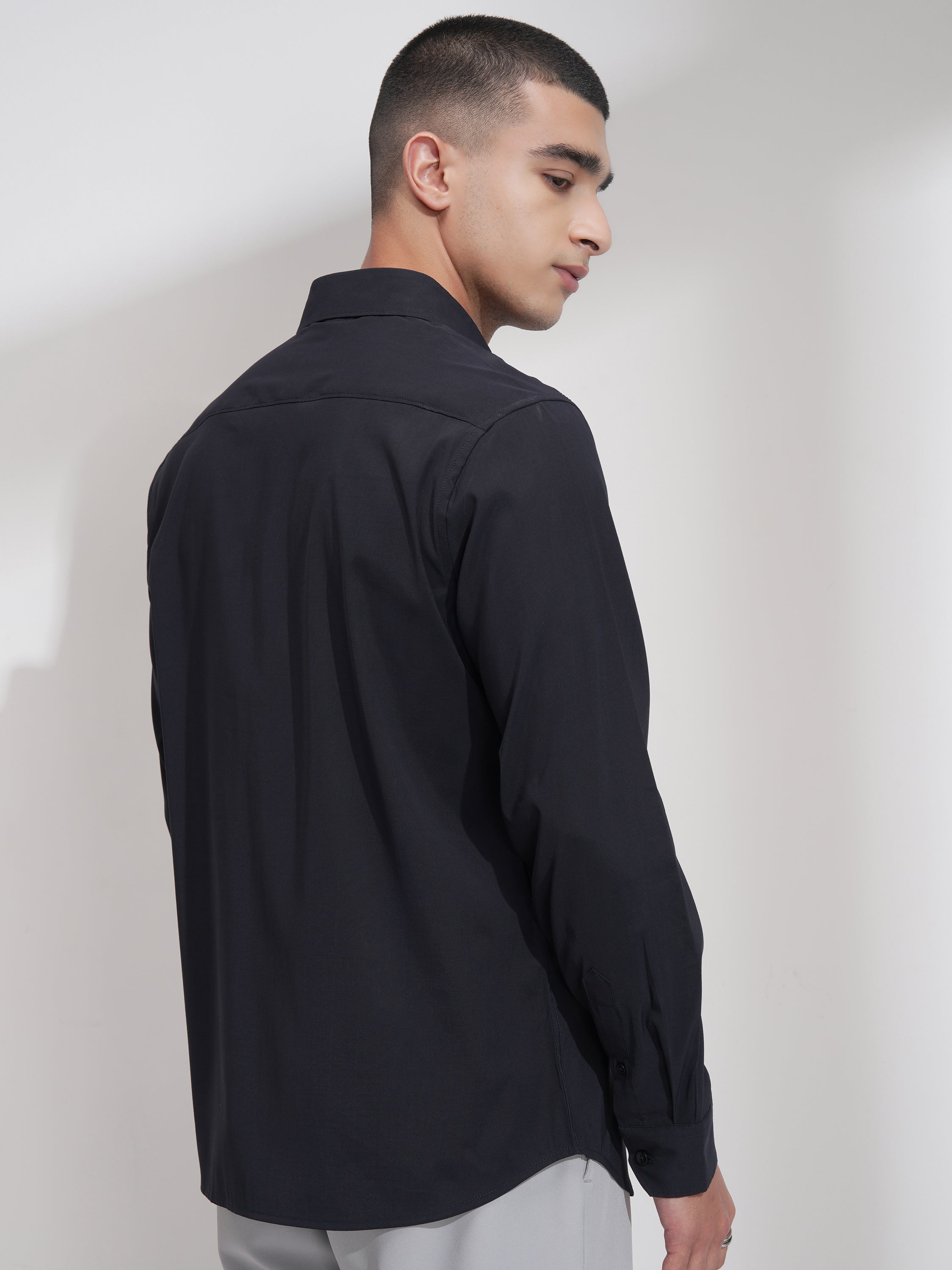 Highlander Men Black Solid Slim Fit Casual Shirt - Navy Blue - Image 3