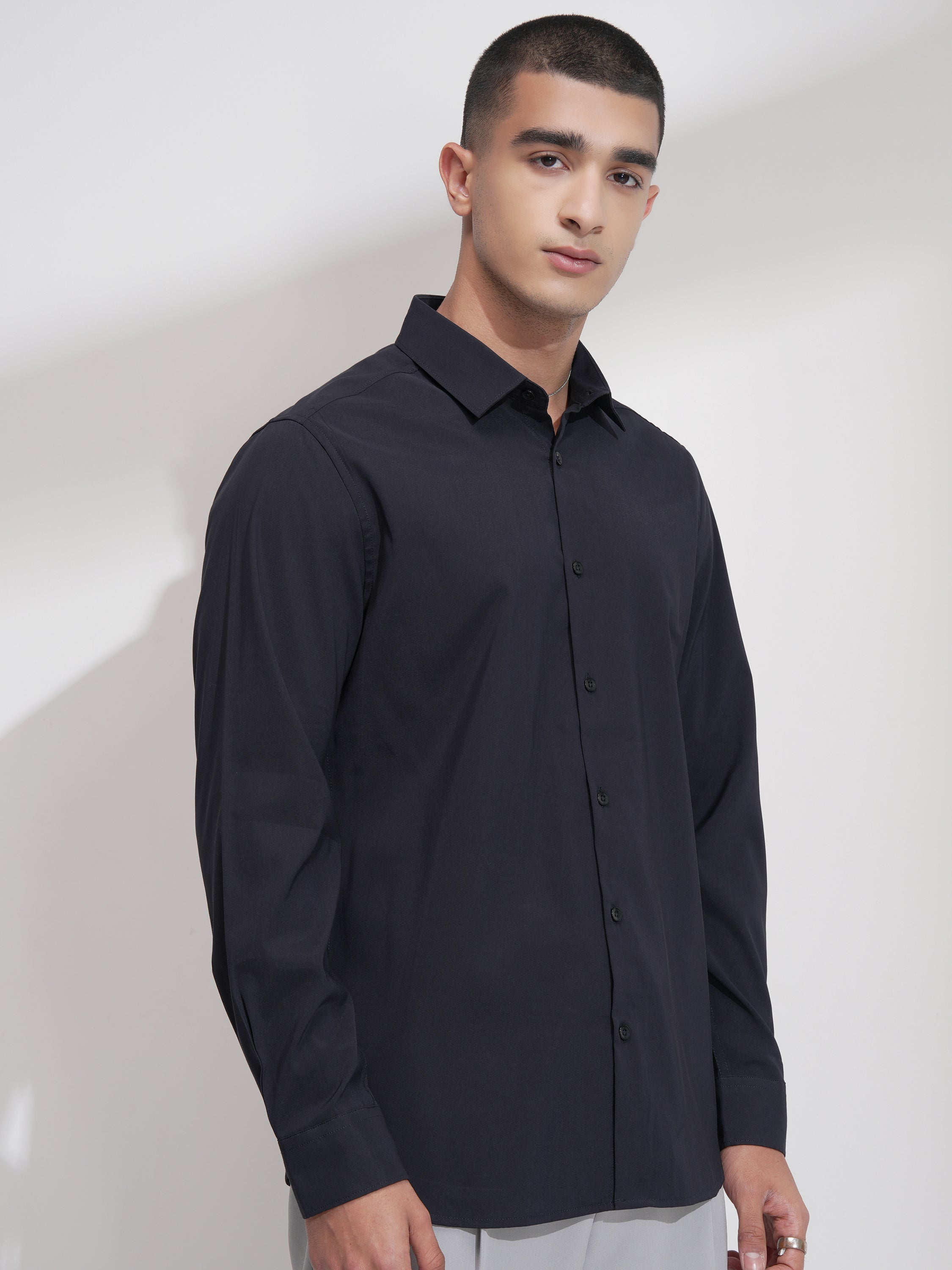 Highlander Men Black Solid Slim Fit Casual Shirt - Navy Blue - Image 6