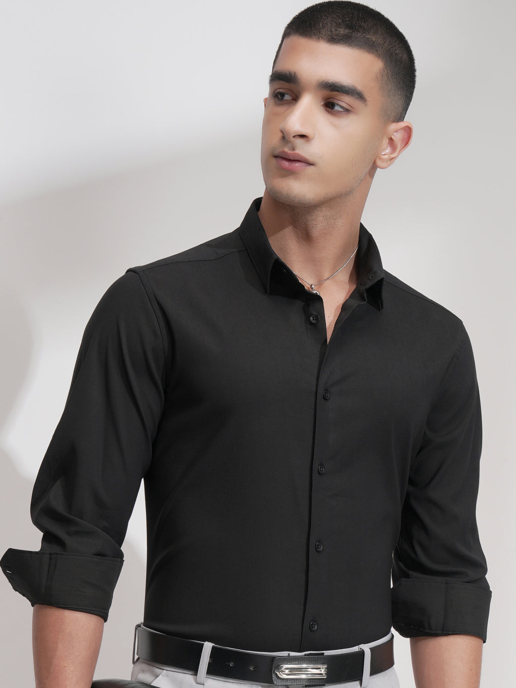 Highlander Men Black Solid Slim Fit Casual Shirt - Black - Image 1