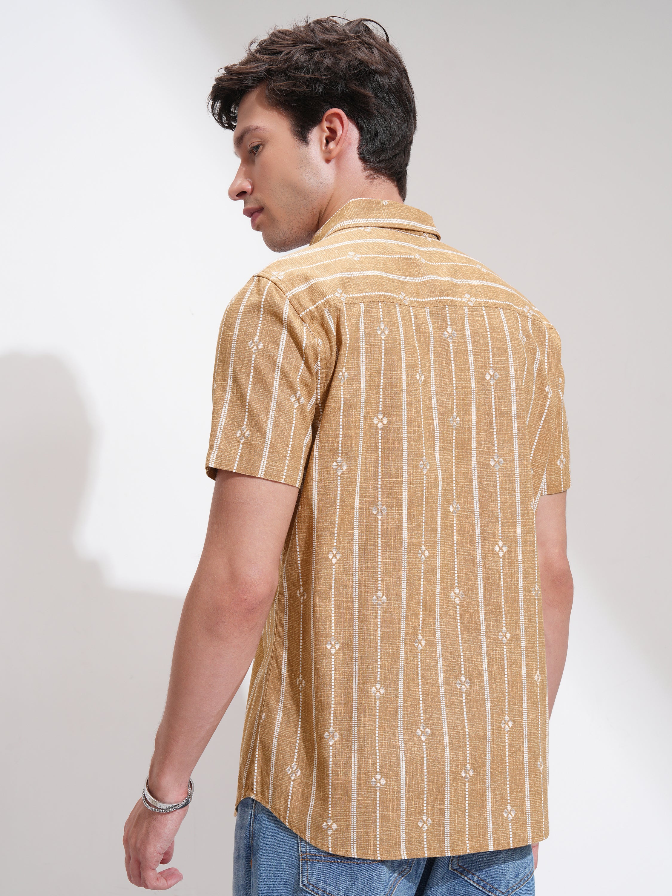 Highlander Men Mustard Printed Slim Fit Casual Shirt - Mustard - Image 3