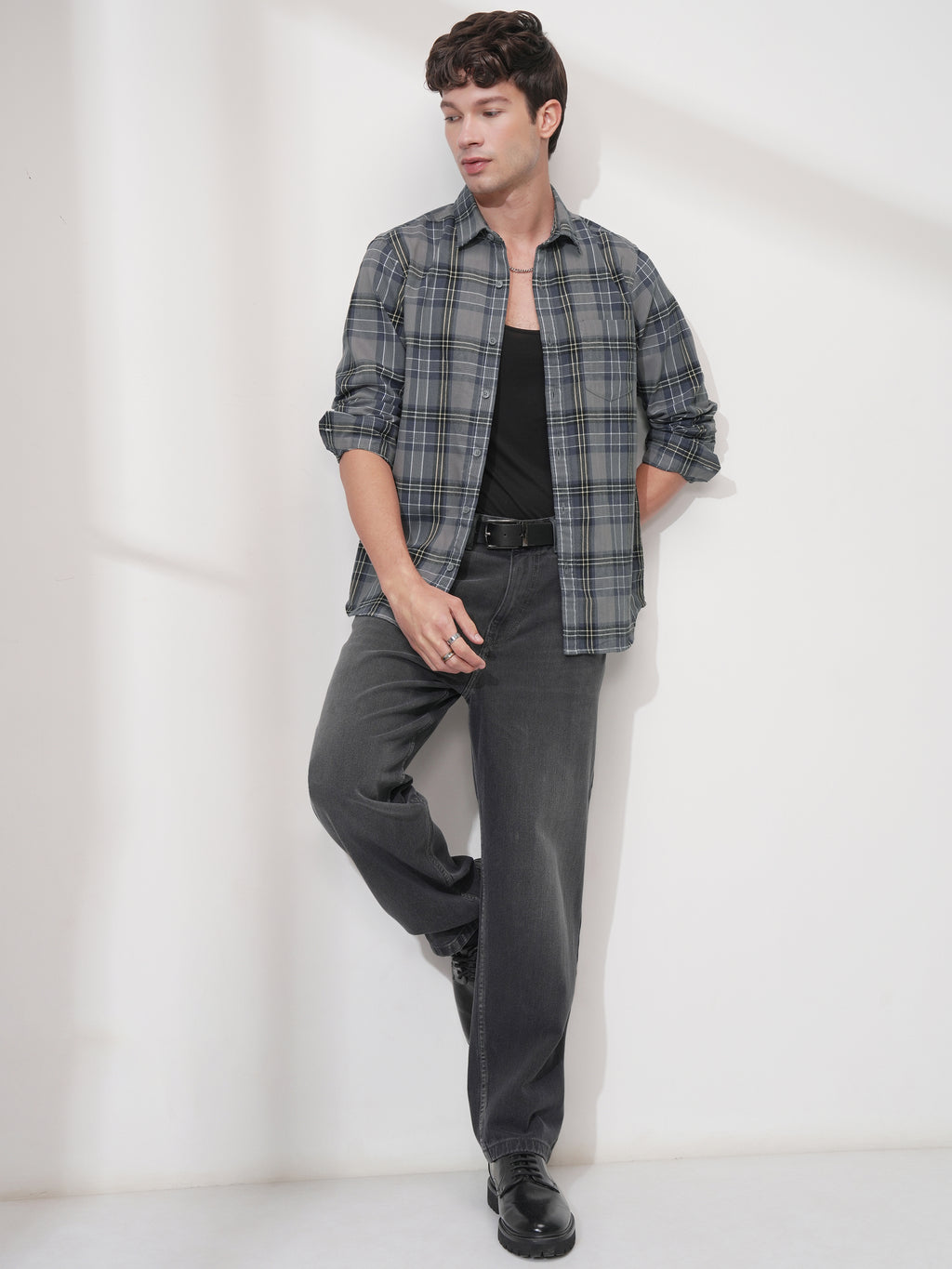 Highlander Men Grey Checked Slim Fit Casual Shirt - Grey - Image 2