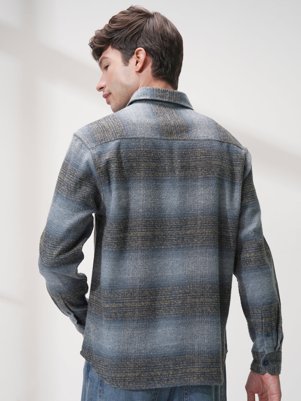 Highlander Men Blue Checked Relaxed Fit Casual Shirt - Blue - Image 3