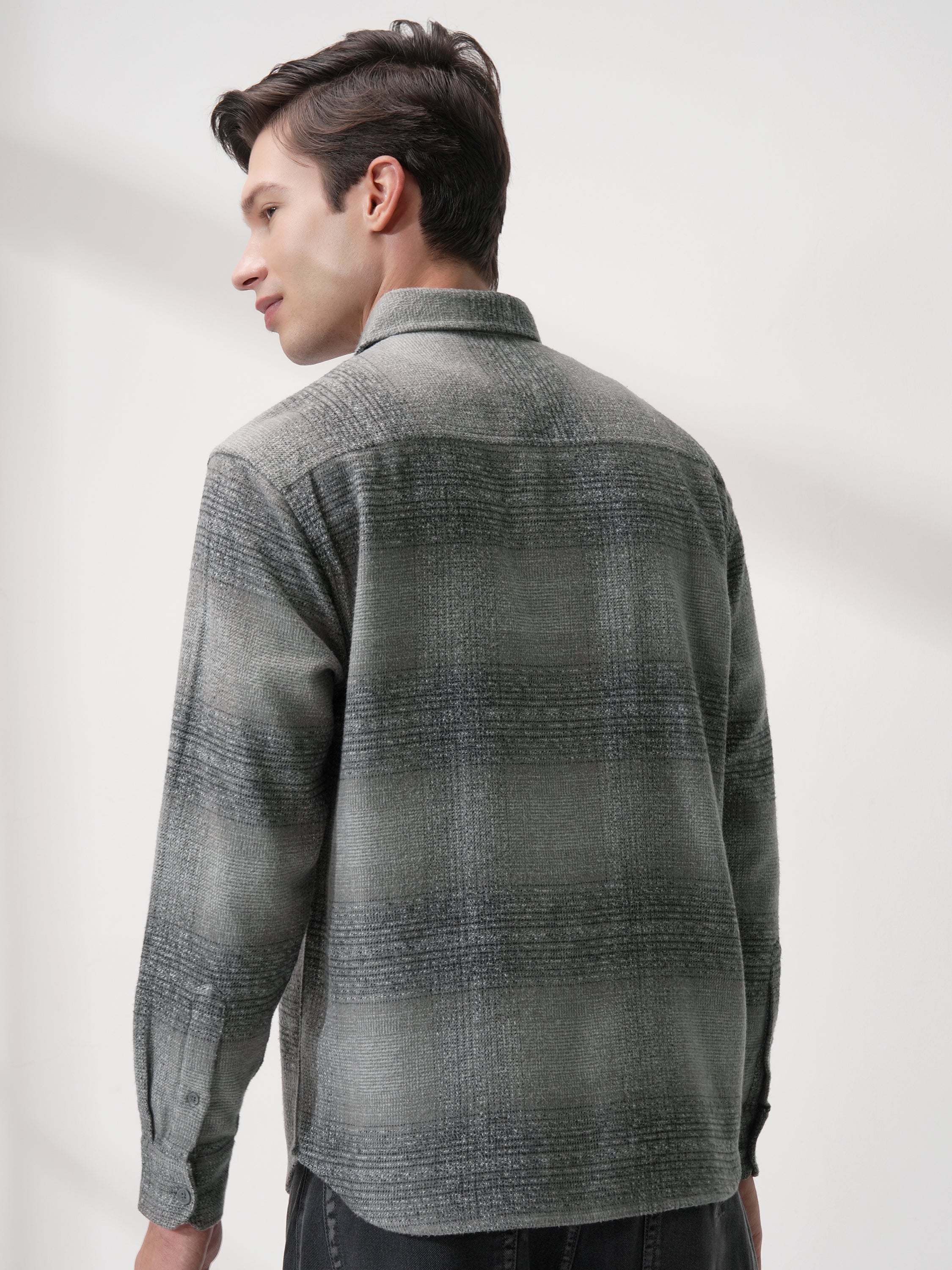 Highlander Men Grey Checked Relaxed Fit Casual Shirt - Grey - Image 3