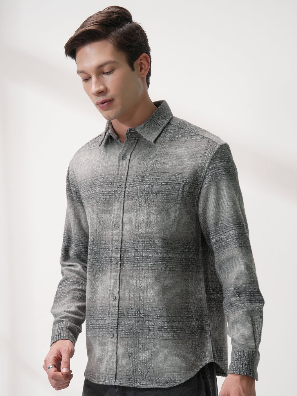 Highlander Men Grey Checked Relaxed Fit Casual Shirt - Grey - Image 4
