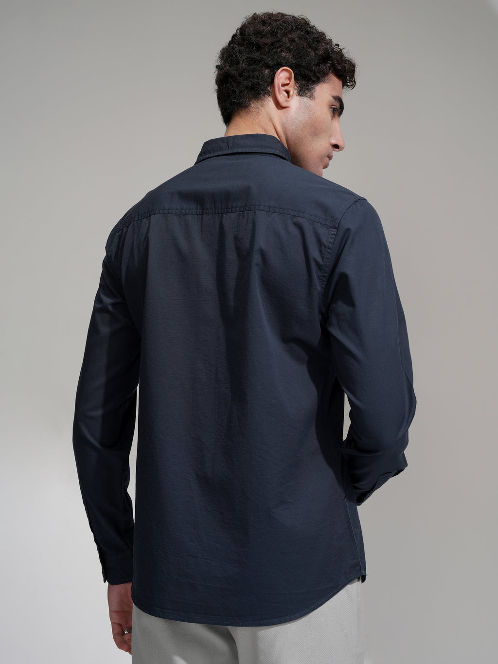 Highlander Men Navy Blue Solid Slim Fit Casual Shirt - Navy Blue - Image 3