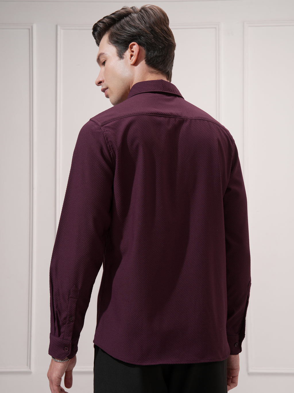 Highlander Men Maroon Self Design Slim Fit Casual Shirt - Maroon - Image 3