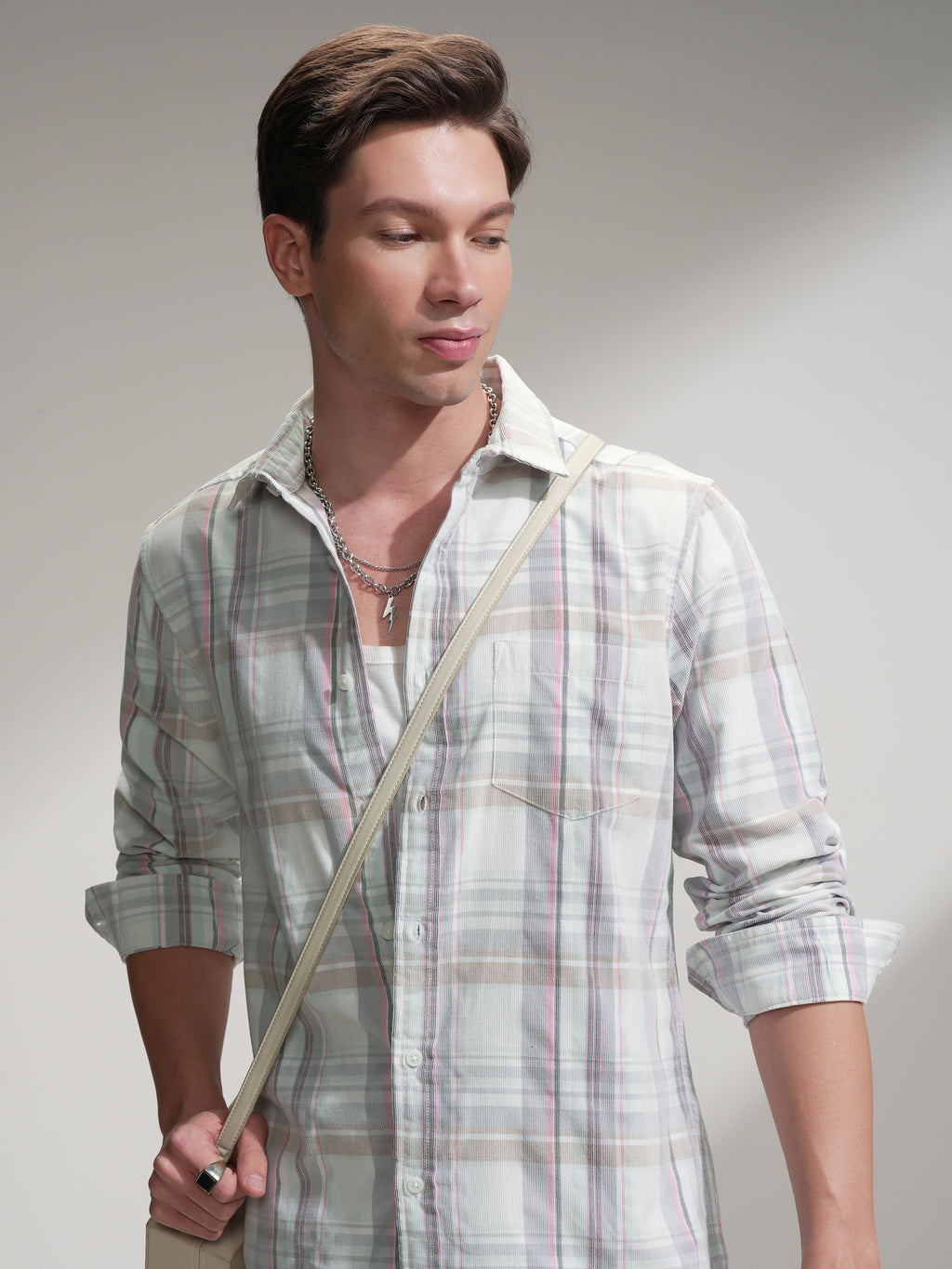 Highlander Men White Checked Slim Fit Casual Shirt - White - Image 1