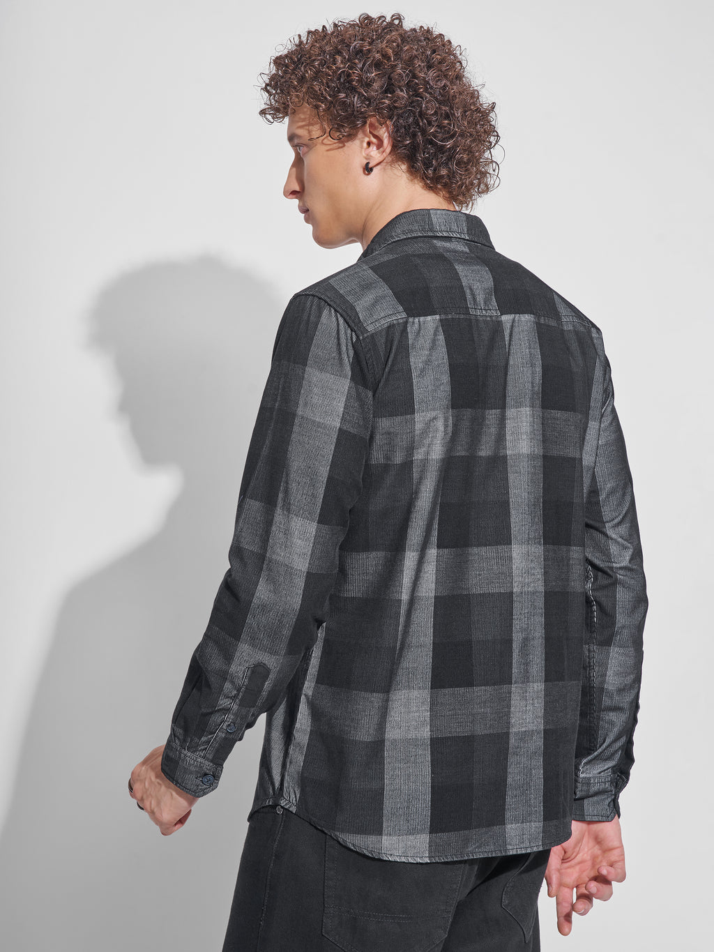 Highlander Men Black Checked Slim Fit Casual Shirt - Black - Image 3