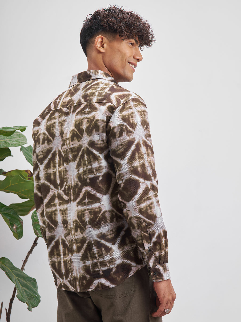Highlander Men Brown Printed Relaxed Fit Casual Shirt - Brown - Image 3