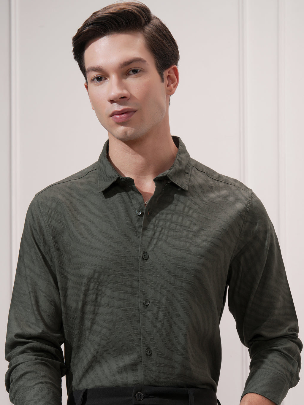 Highlander Men Green Self Design Slim Fit Casual Shirt - Green - Image 1