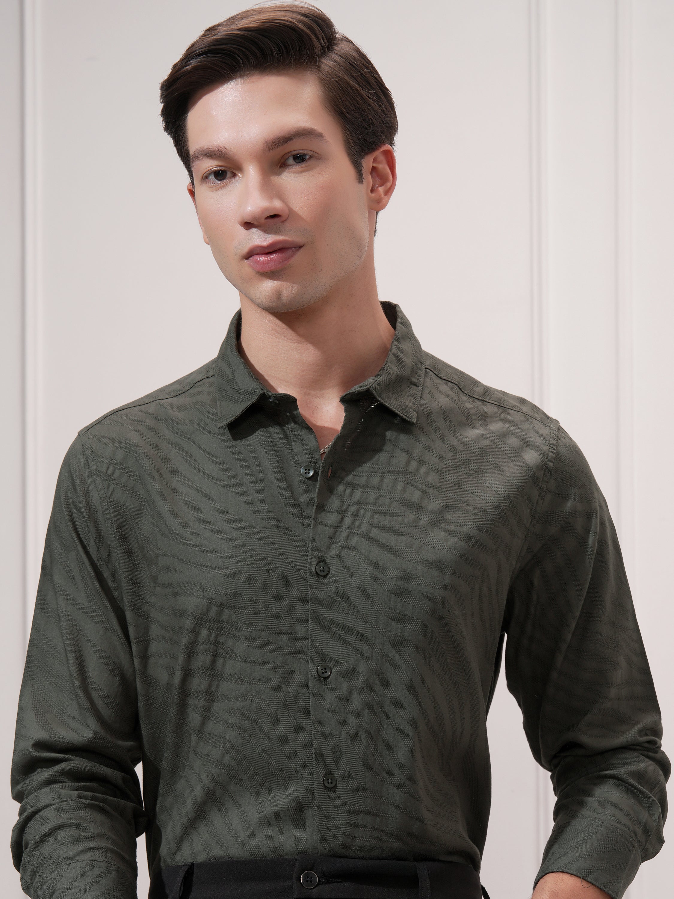 Highlander Men Green Self Design Slim Fit Casual Shirt - Green - Image 1