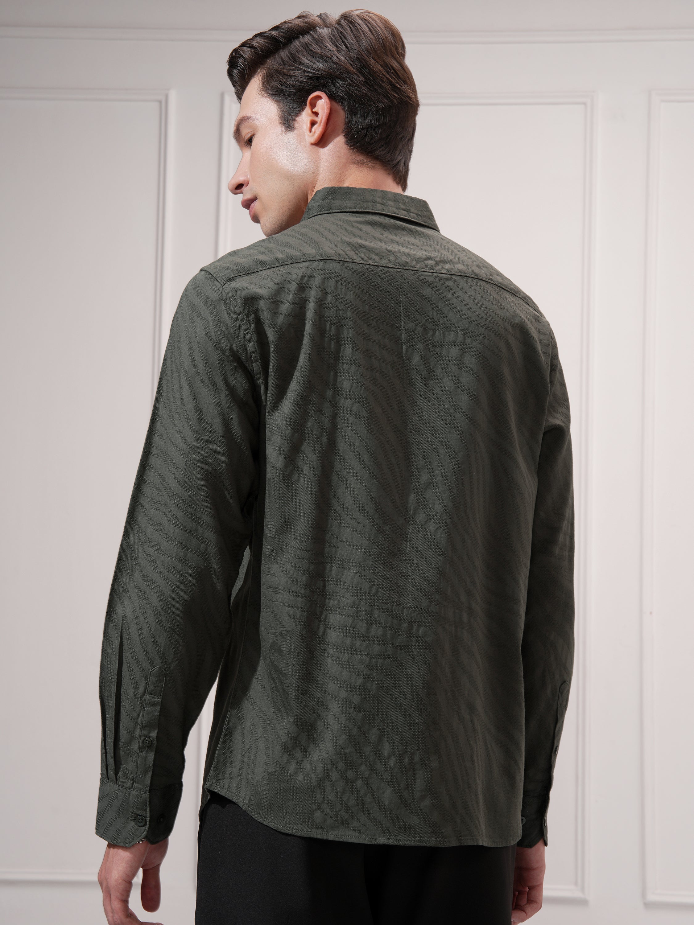 Highlander Men Green Self Design Slim Fit Casual Shirt - Green - Image 3