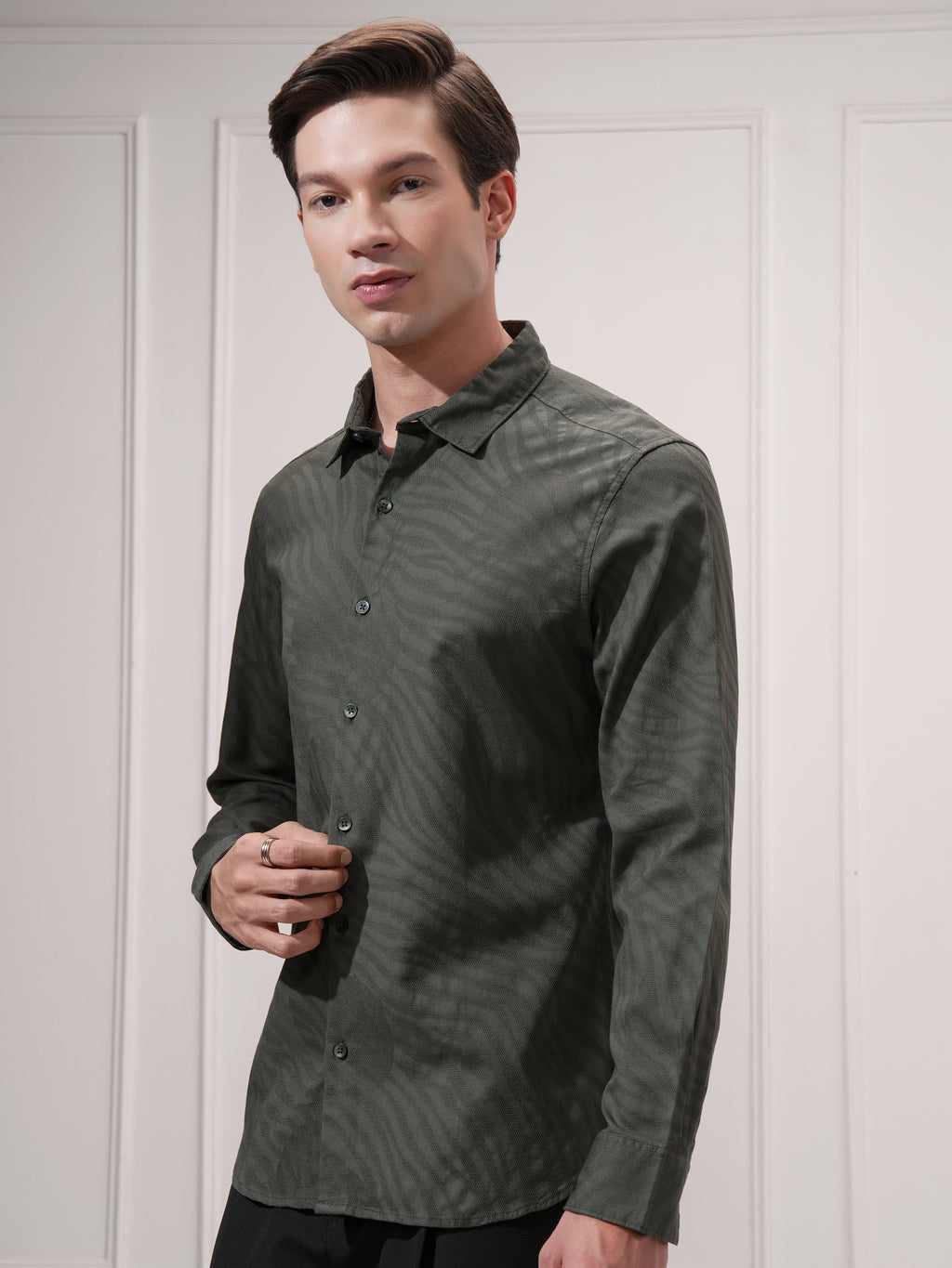 Highlander Men Green Self Design Slim Fit Casual Shirt - Green - Image 4