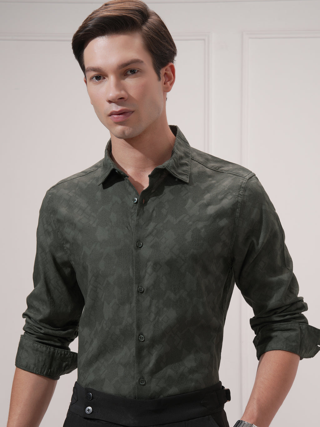 Highlander Men Green Self Design Slim Fit Casual Shirt - Green - Image 1