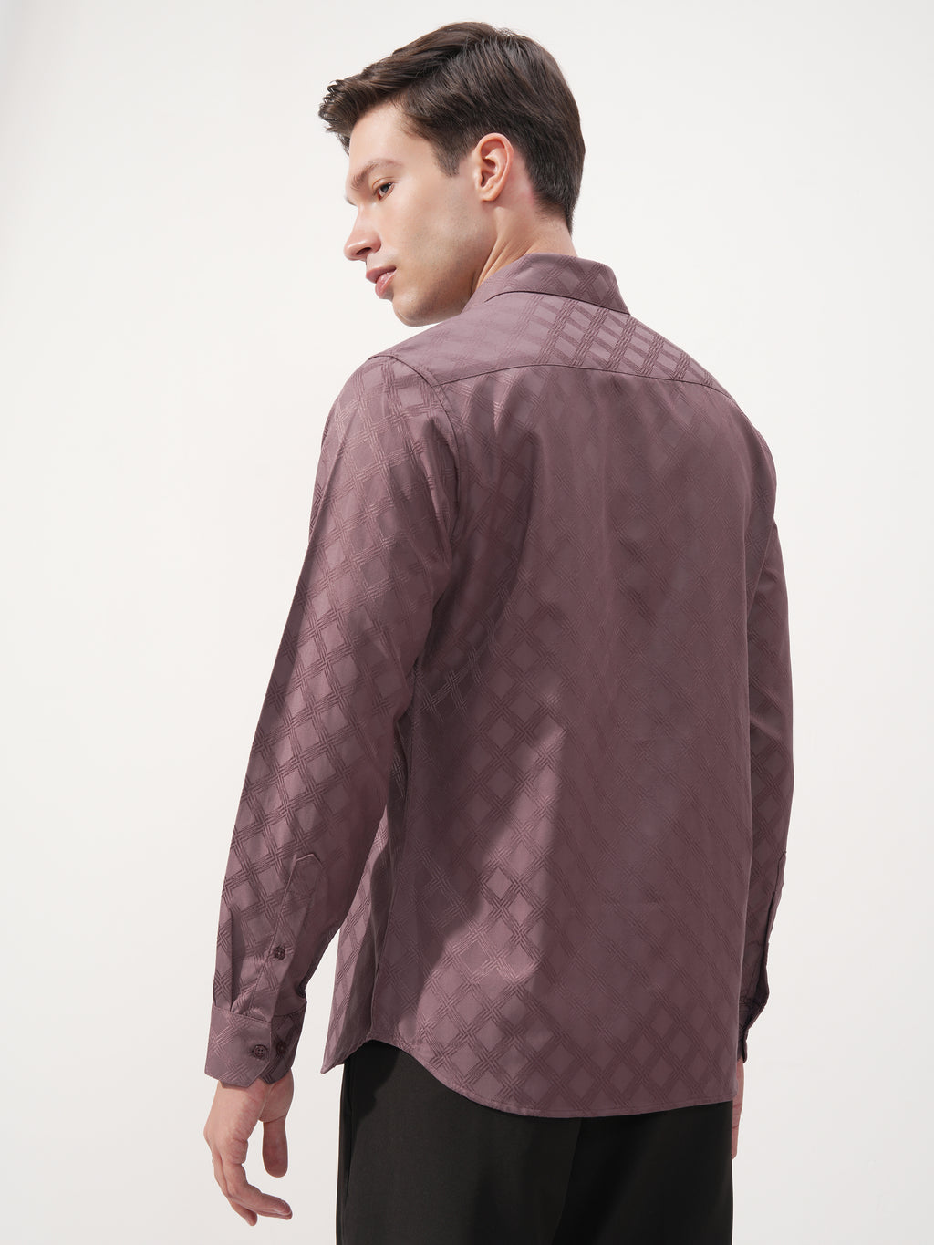 Highlander Men Mauve Self Design Slim Fit Casual Shirt - Mauve - Image 3