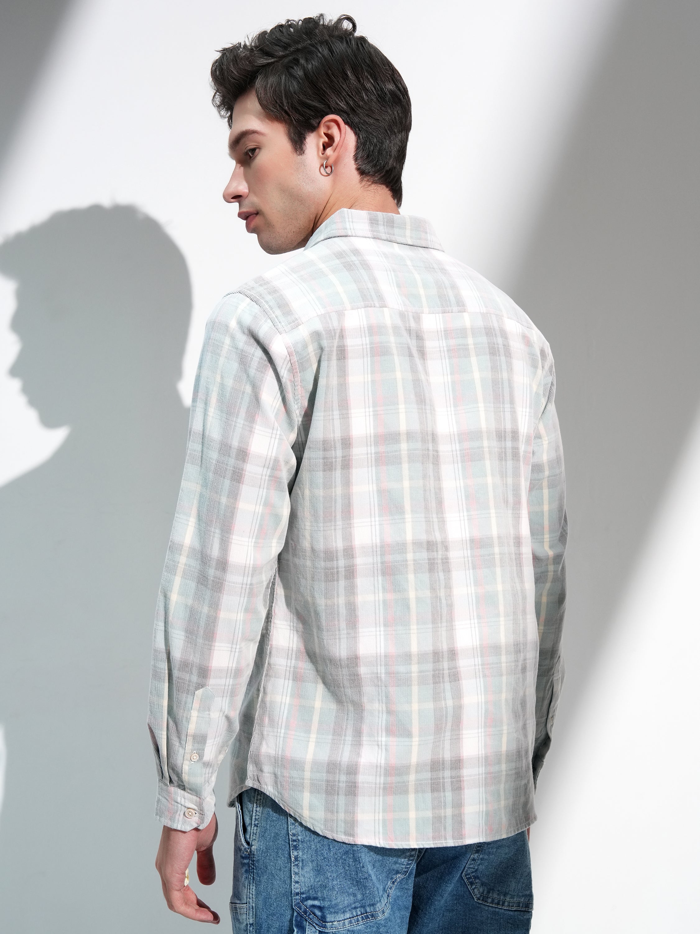 Highlander Men Green Checked Slim Fit Casual Shirt - Green - Image 3