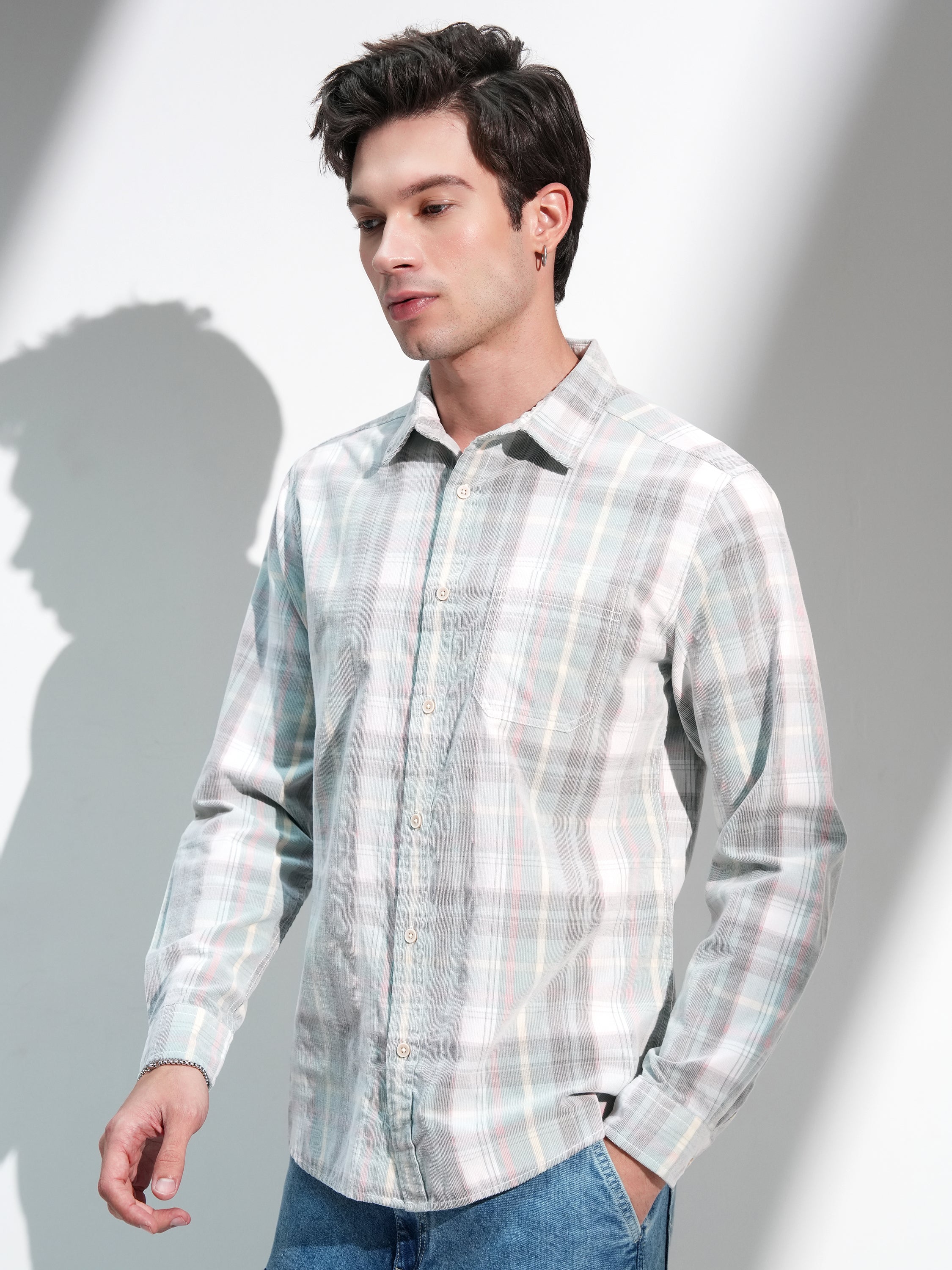 Highlander Men Green Checked Slim Fit Casual Shirt - Green - Image 4