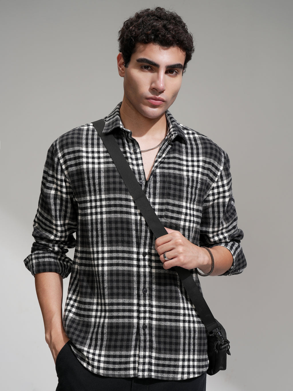 Highlander Men Black Checked Relaxed Fit Casual Shirt - Black - Image 1