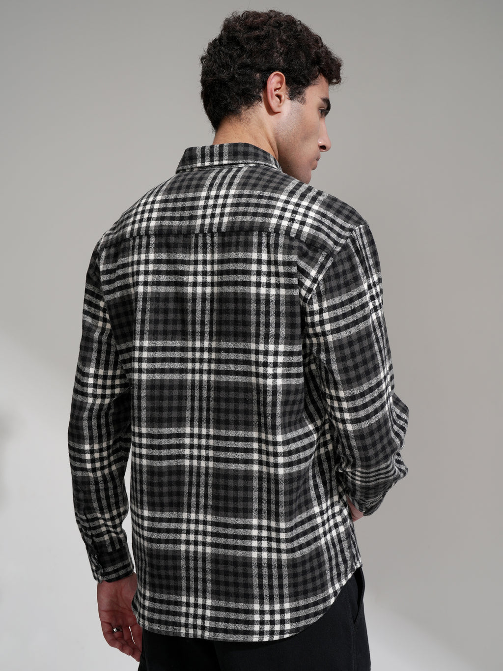 Highlander Men Black Checked Relaxed Fit Casual Shirt - Black - Image 3