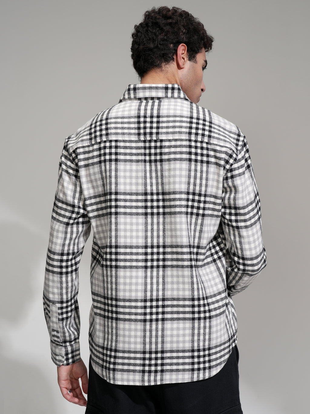 Highlander Men Grey Checked Relaxed Fit Casual Shirt - Grey - Image 3
