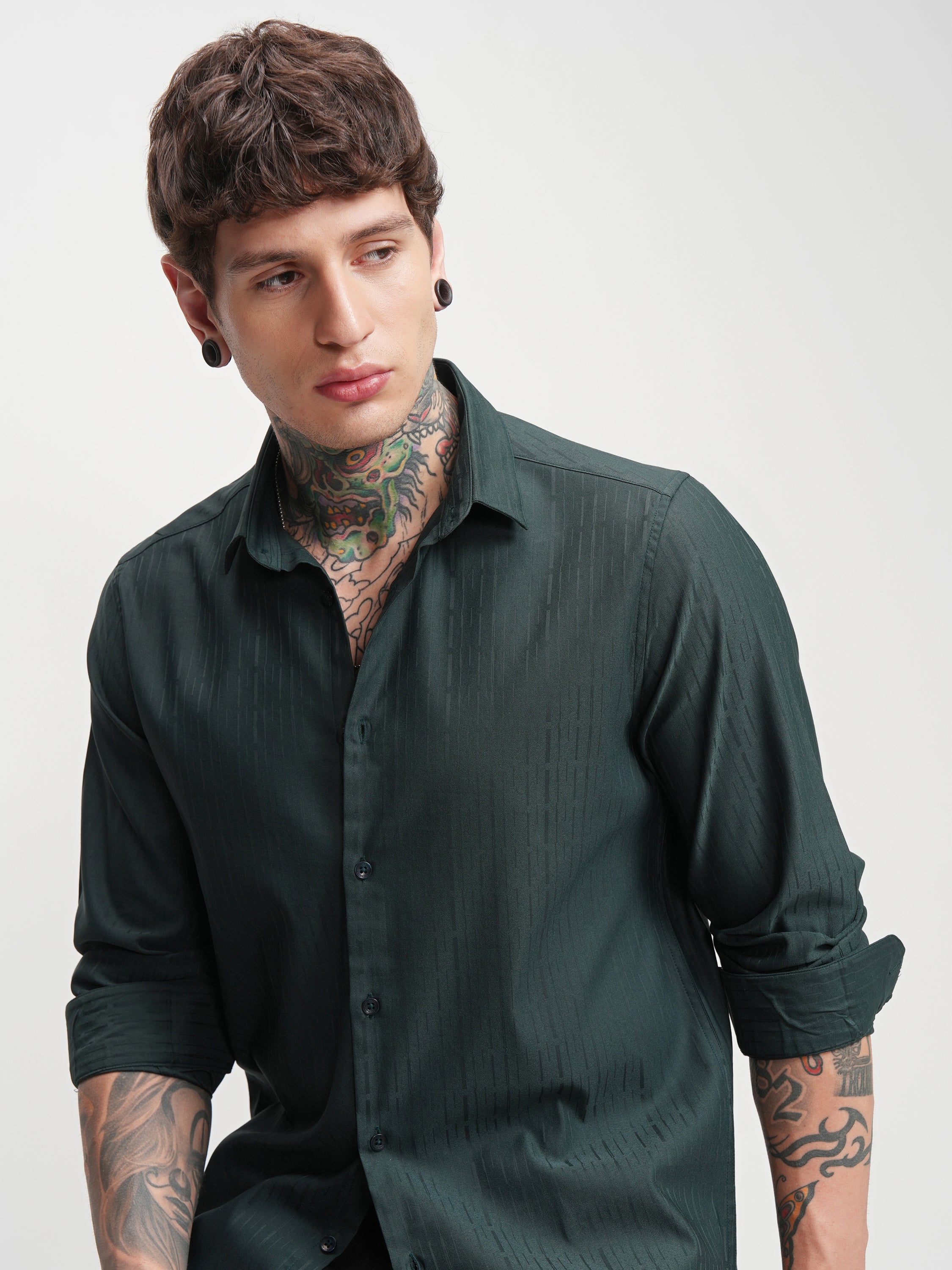 Highlander Men Green Self Design Slim Fit Casual Shirt - Green - Image 1