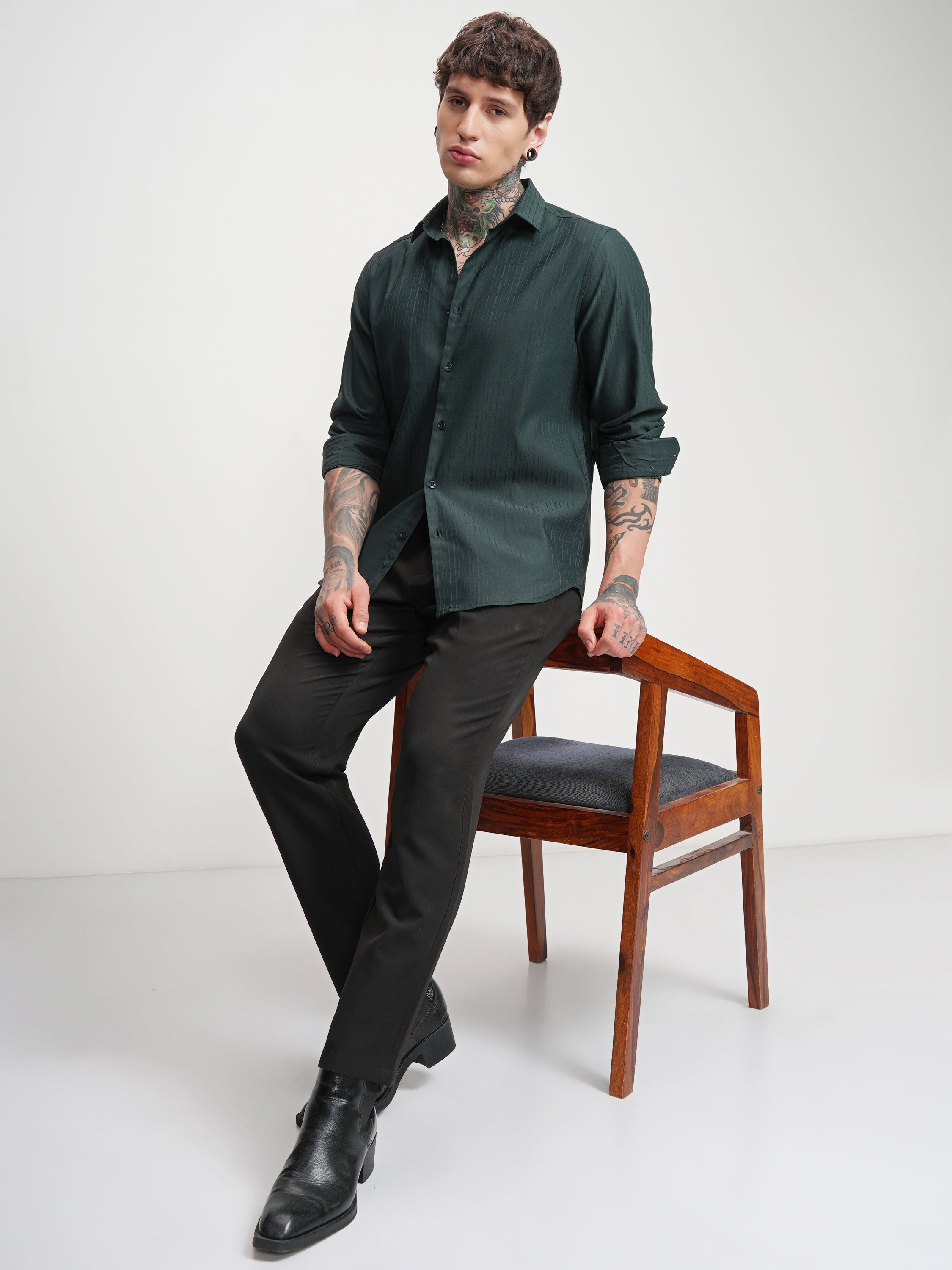 Highlander Men Green Self Design Slim Fit Casual Shirt - Green - Image 2