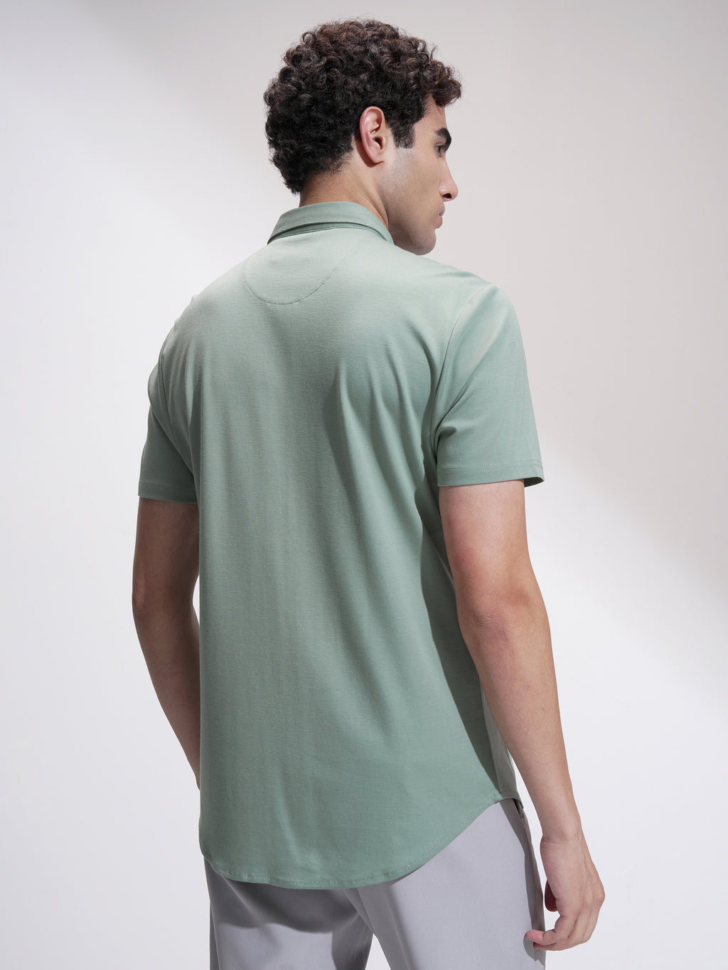 Highlander Men Green Solid Slim Fit Casual Shirt - Green - Image 3