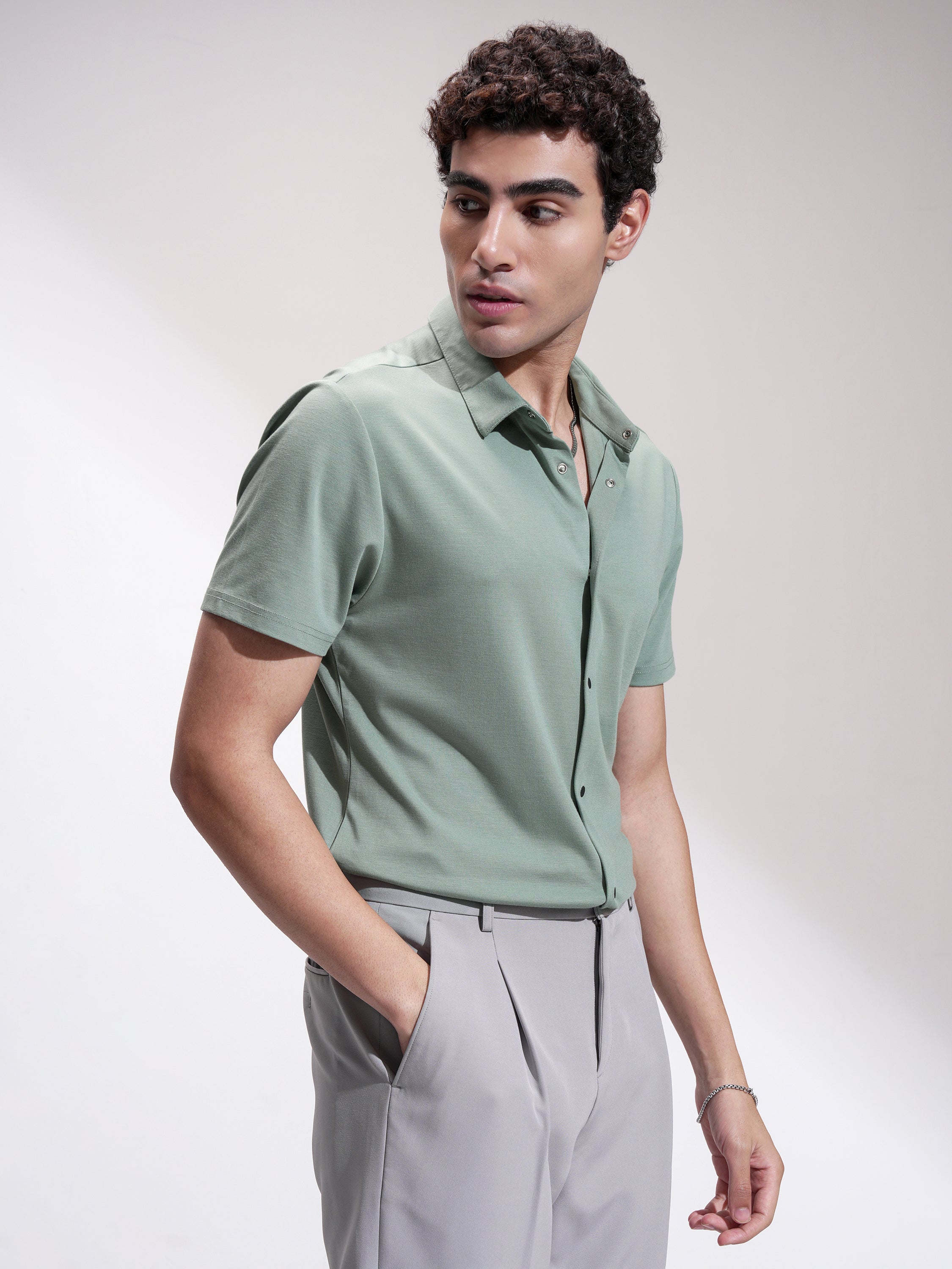 Highlander Men Green Solid Slim Fit Casual Shirt - Green - Image 6