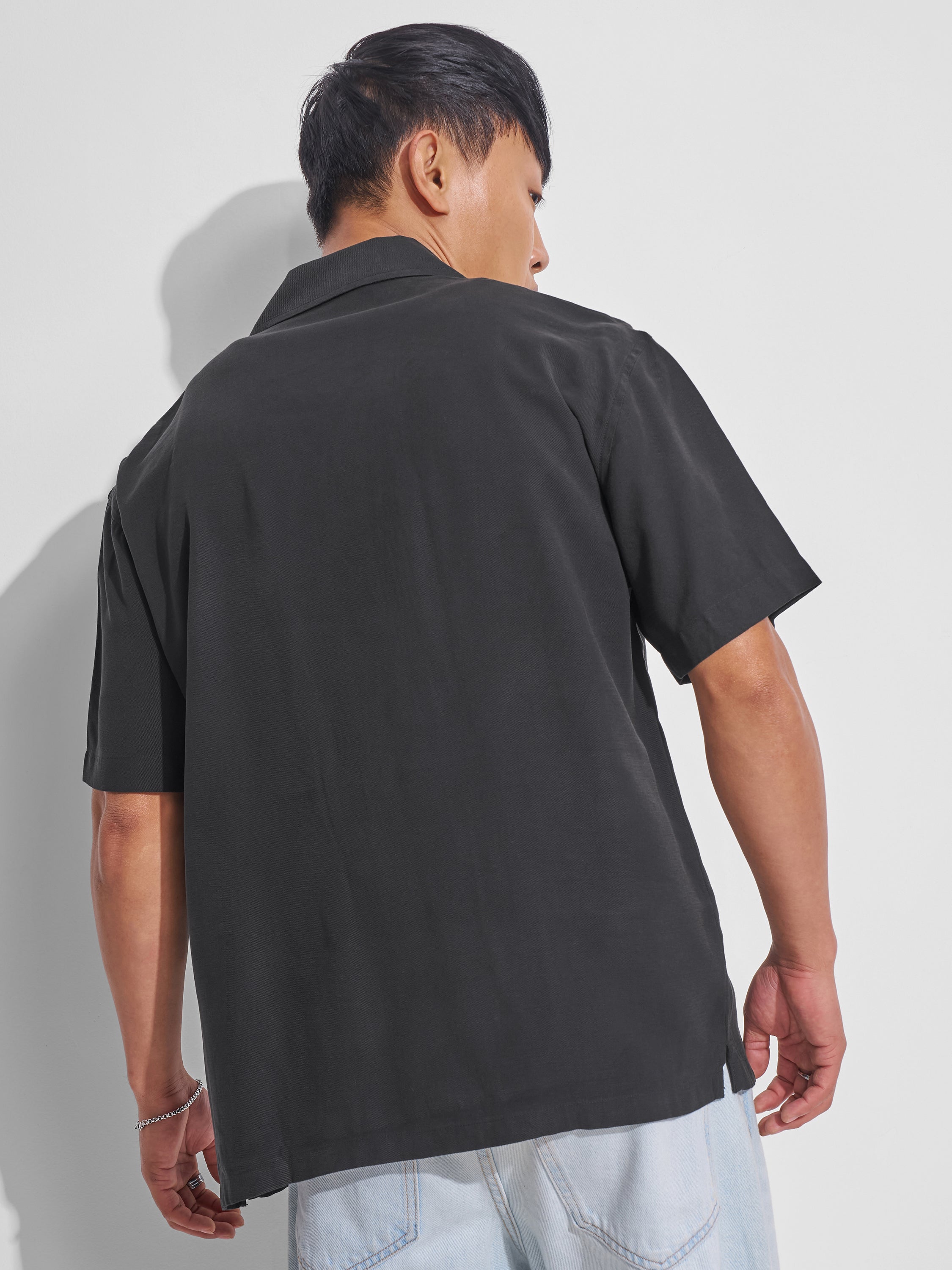 Highlander Men Black Solid Relaxed Fit Casual Shirt - Black - Image 3