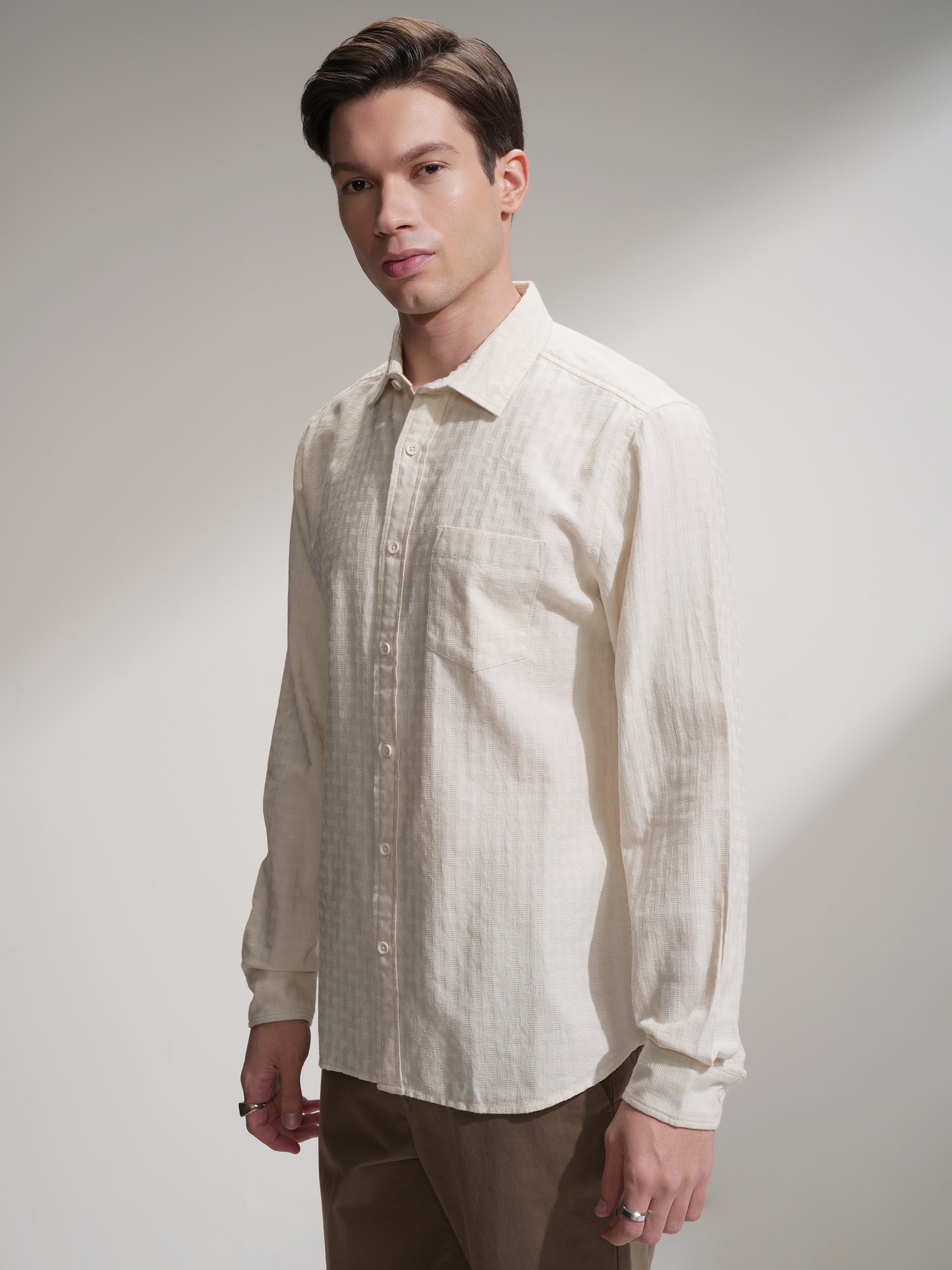 Highlander Men Off White Self Design Slim Fit Casual Shirt - Off White - Image 4