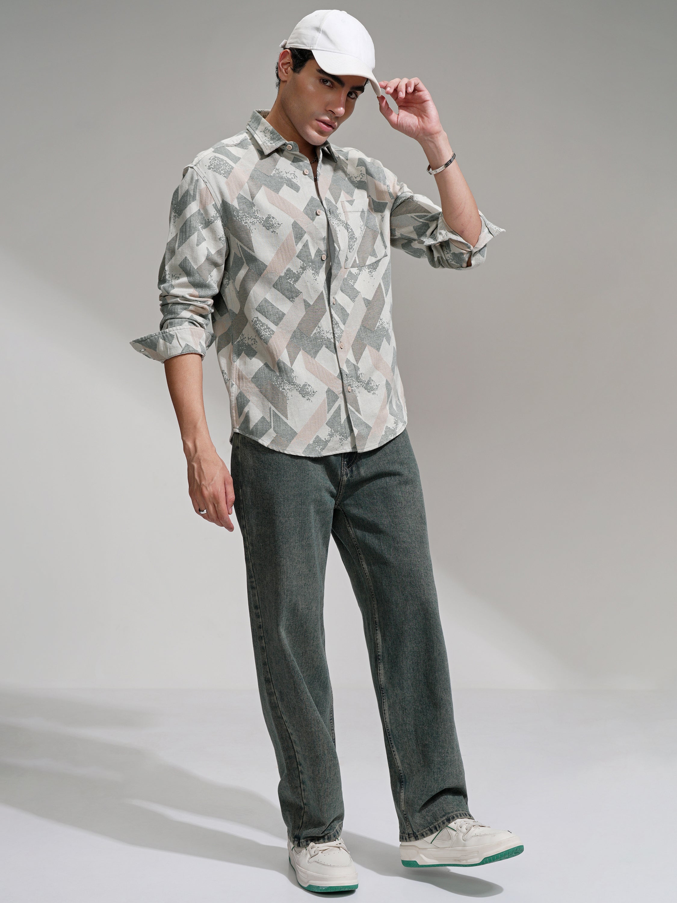 Highlander Men Green Printed Relaxed Fit Casual Shirt - Green - Image 2
