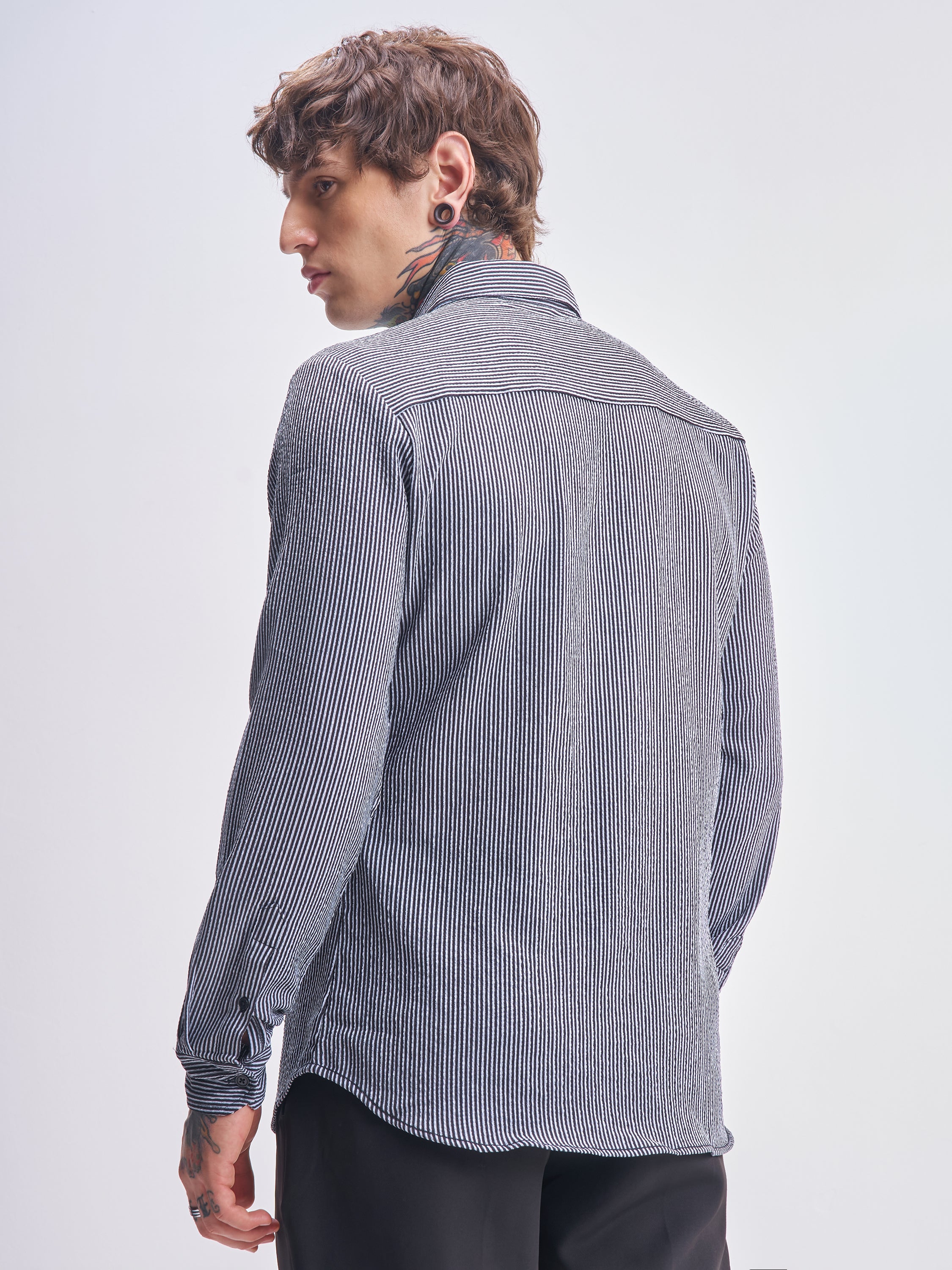 Highlander Men Black Striped Slim Fit Casual Shirt - Black - Image 3