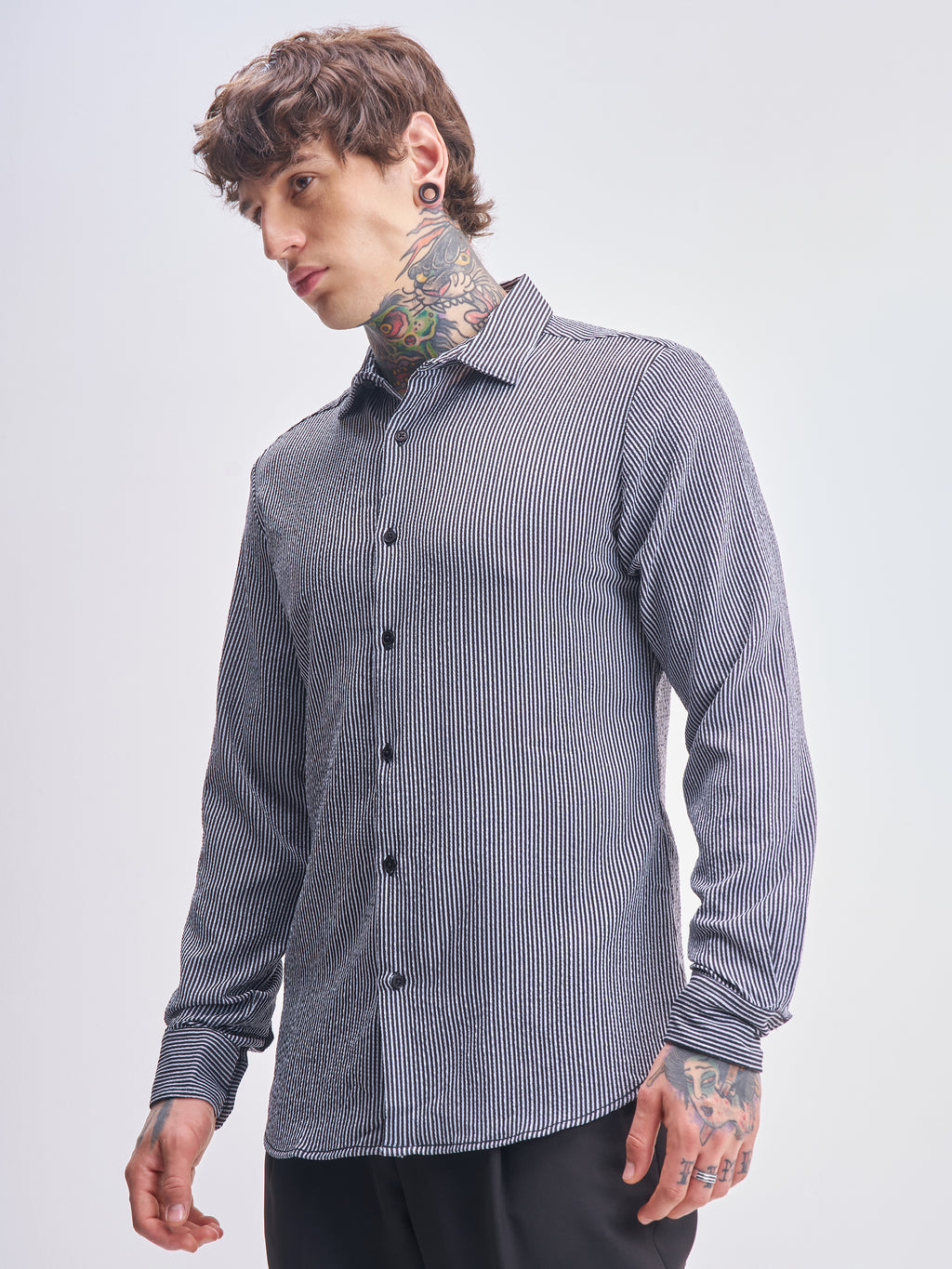 Highlander Men Black Striped Slim Fit Casual Shirt - Black - Image 4