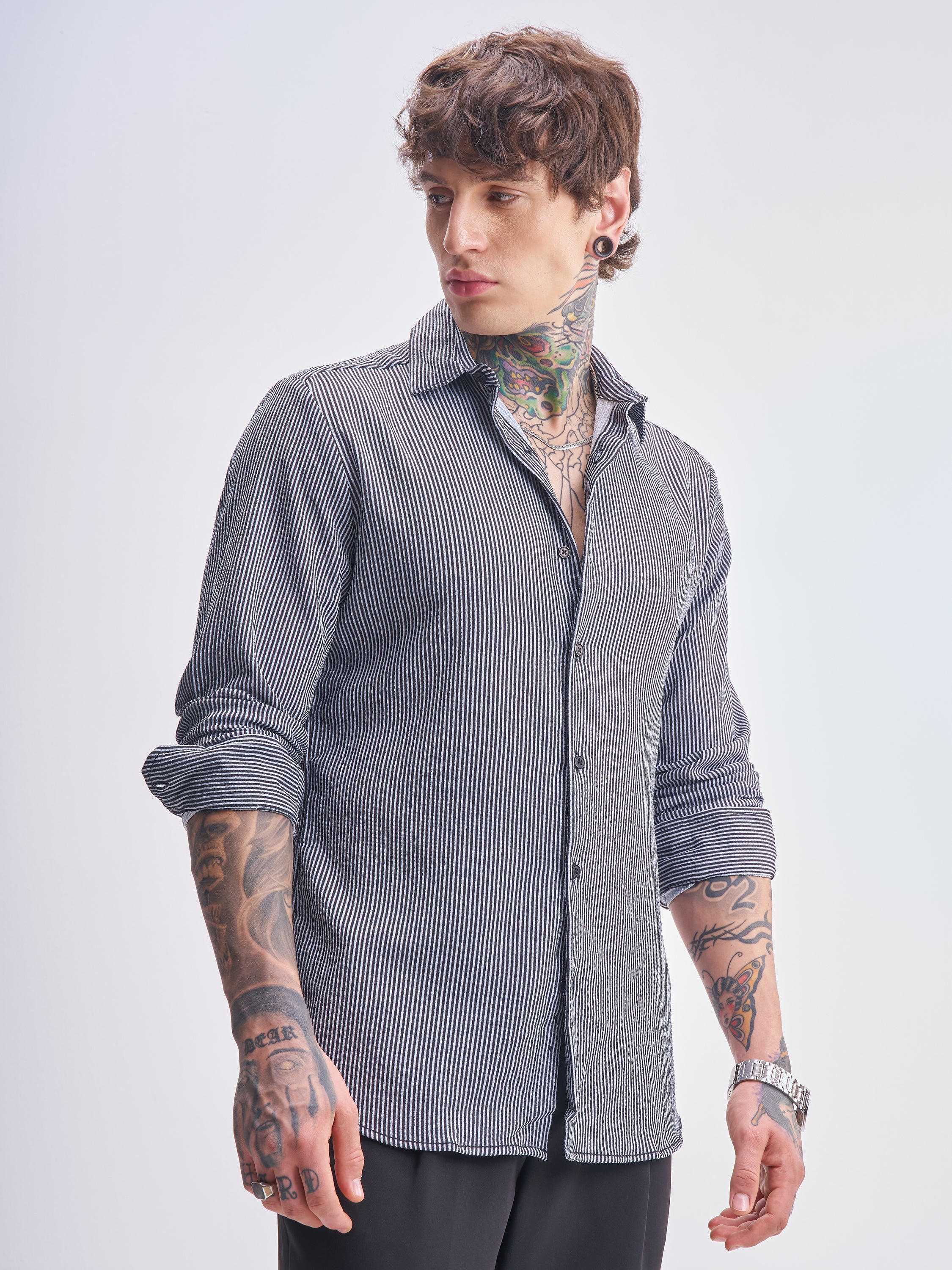 Highlander Men Black Striped Slim Fit Casual Shirt - Black - Image 6