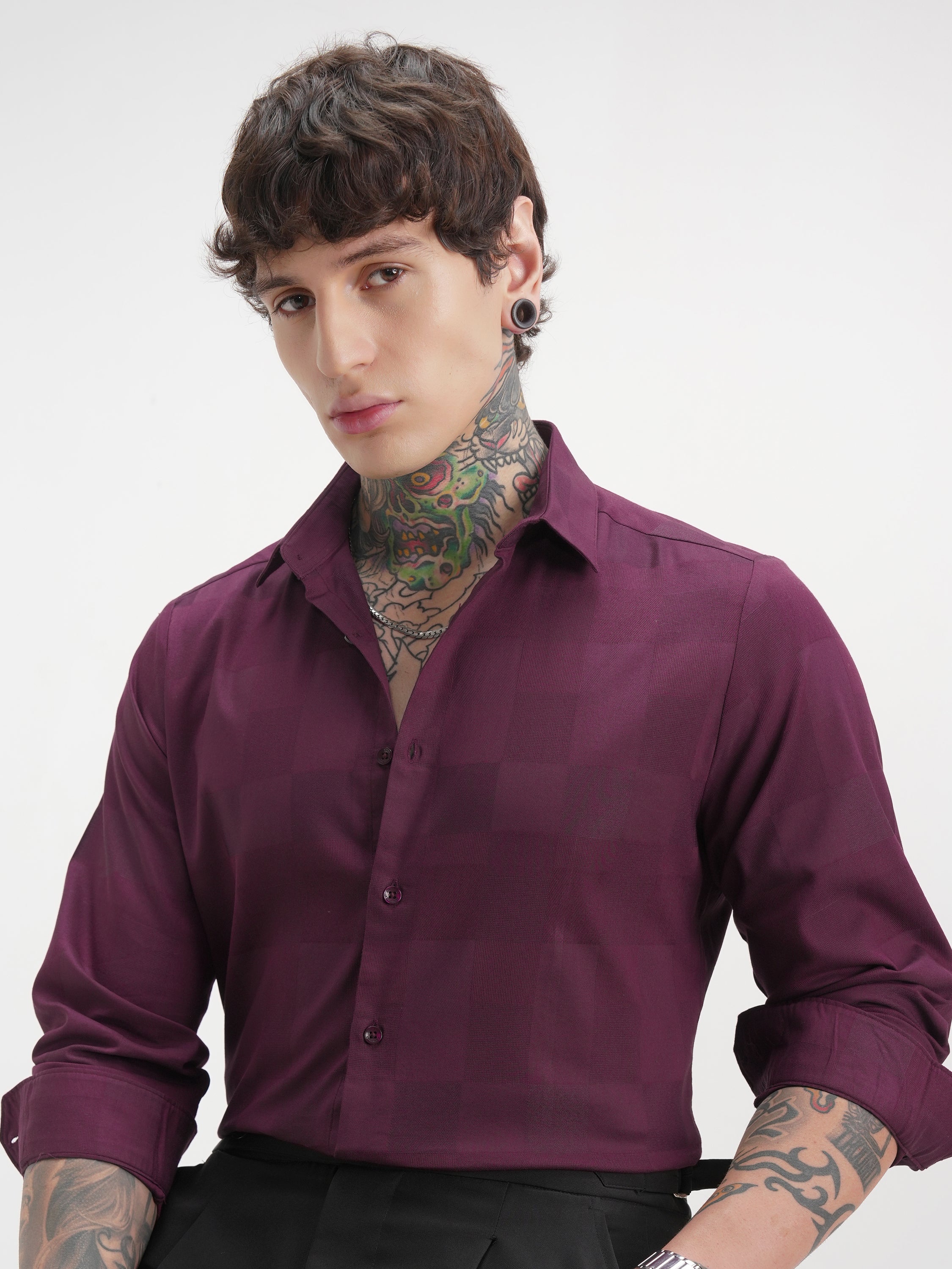 Highlander Men Burgundy Self Design Slim Fit Casual Shirt - Burgundy - Image 1