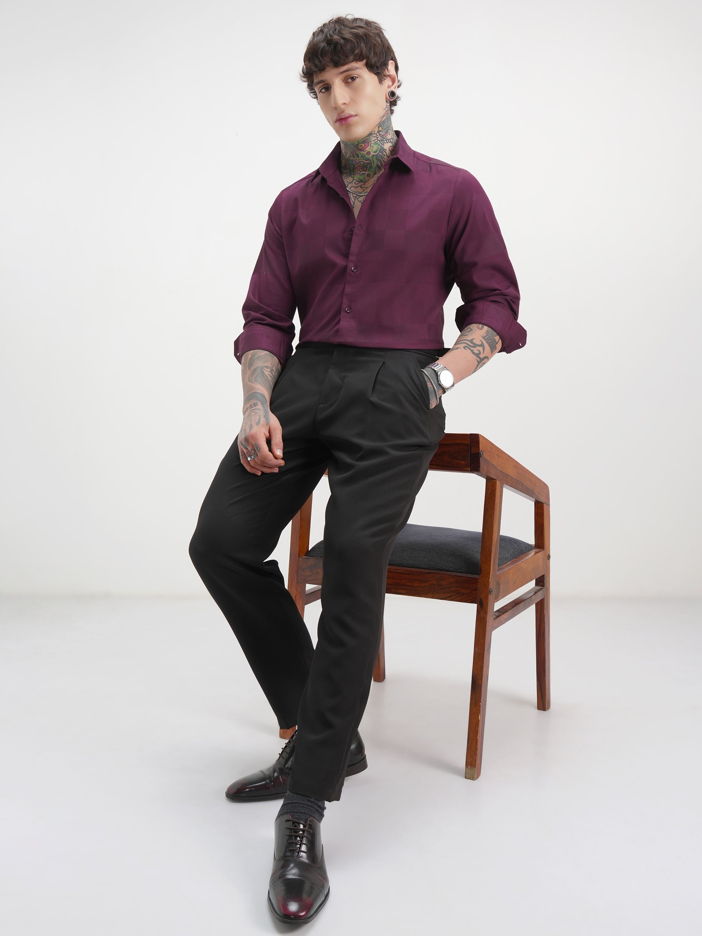 Highlander Men Burgundy Self Design Slim Fit Casual Shirt - Burgundy - Image 2