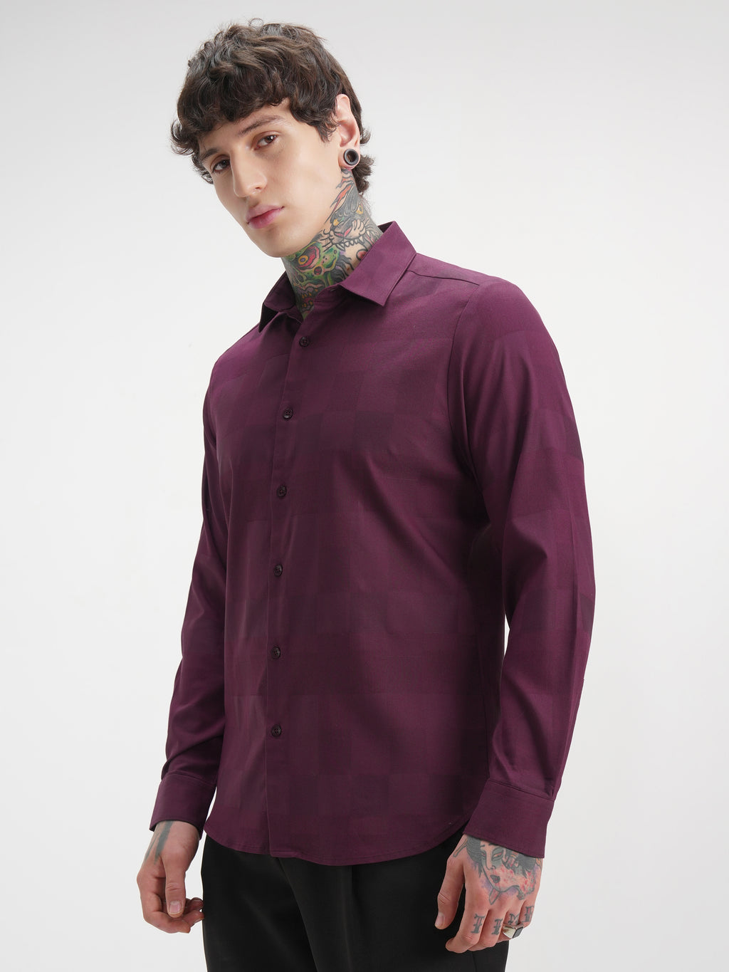 Highlander Men Burgundy Self Design Slim Fit Casual Shirt - Burgundy - Image 4