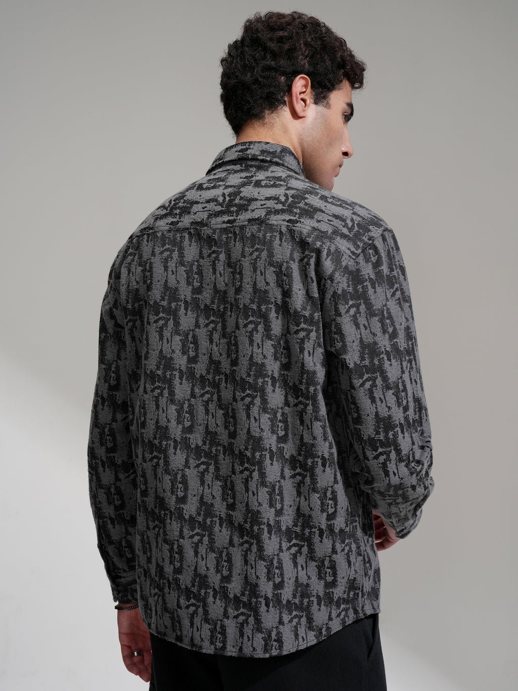Highlander Men Grey Printed Relaxed Fit Casual Shirt - Grey - Image 3