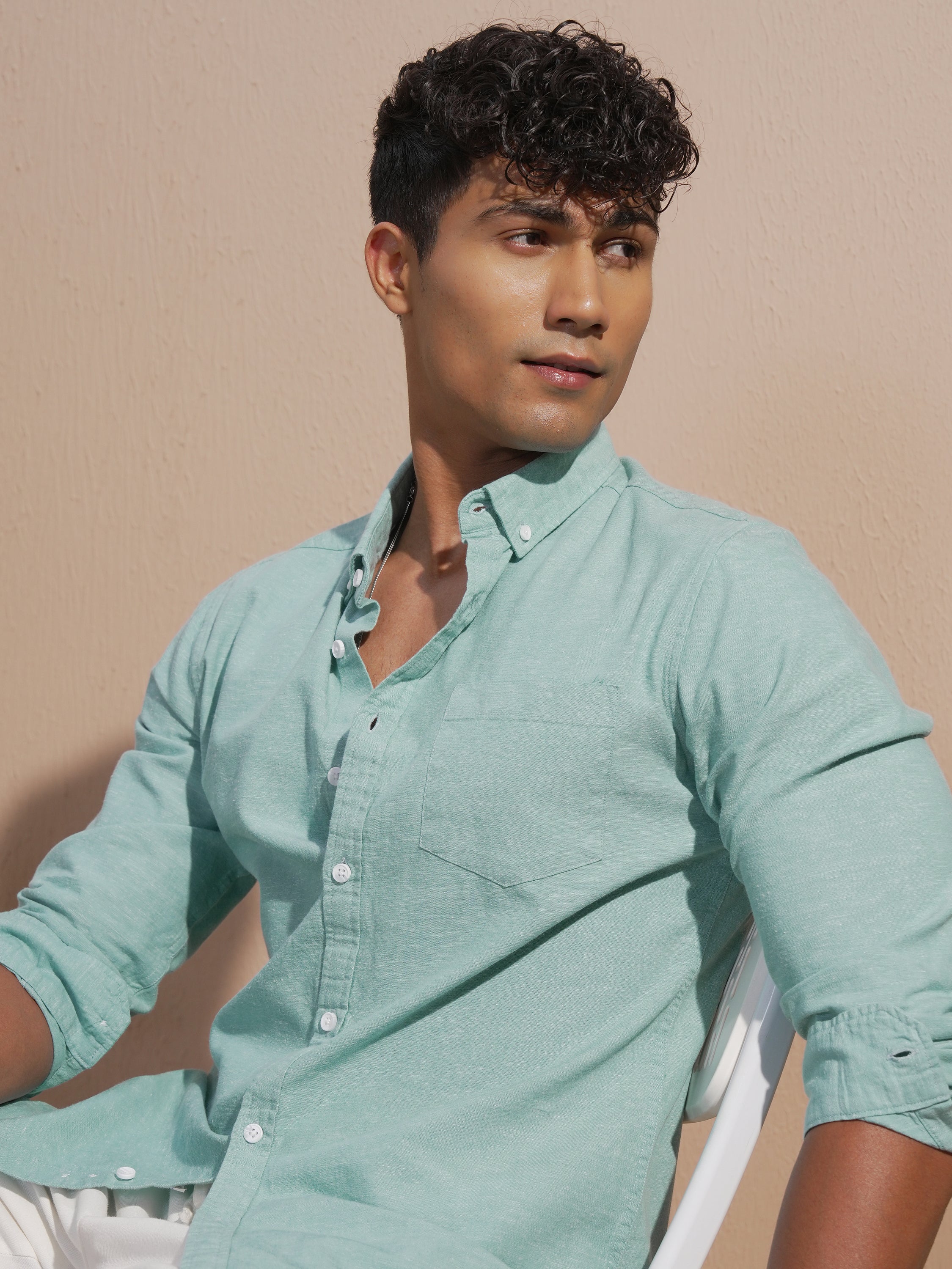 Highlander Men Green Solid Slim Fit Casual Shirt - Green - Image 1