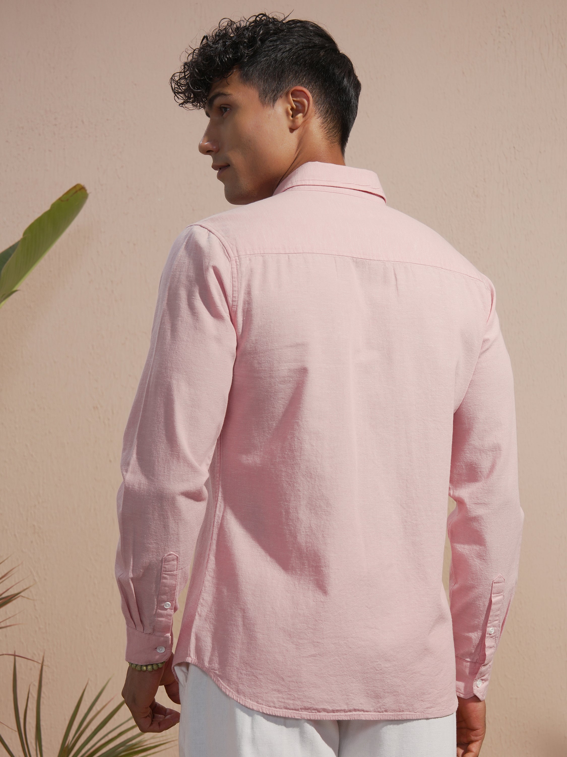 Highlander Men Pink Solid Slim Fit Casual Shirt - Pink - Image 3