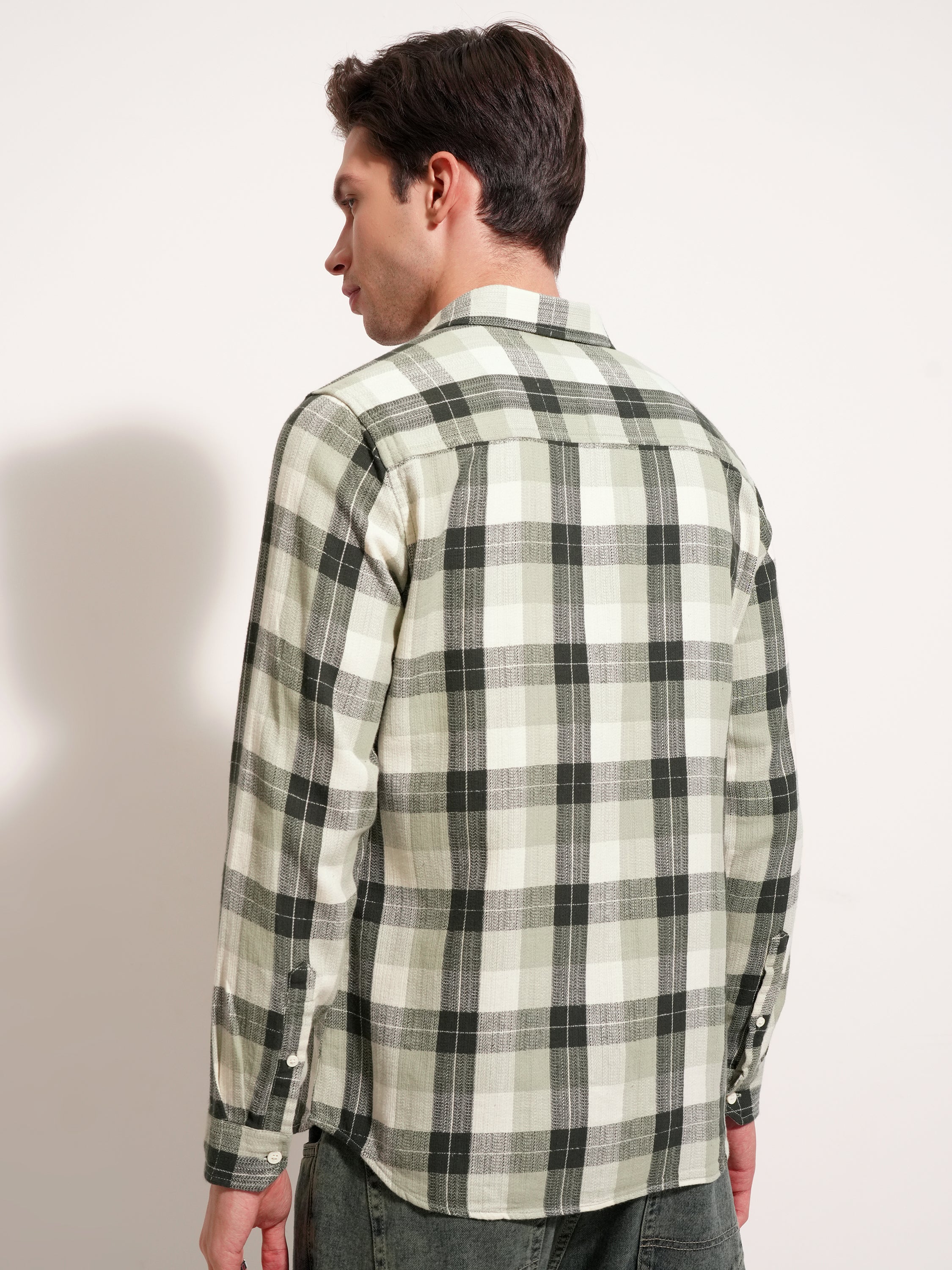 Highlander Men Green Checked Slim Fit Casual Shirt - Green - Image 3
