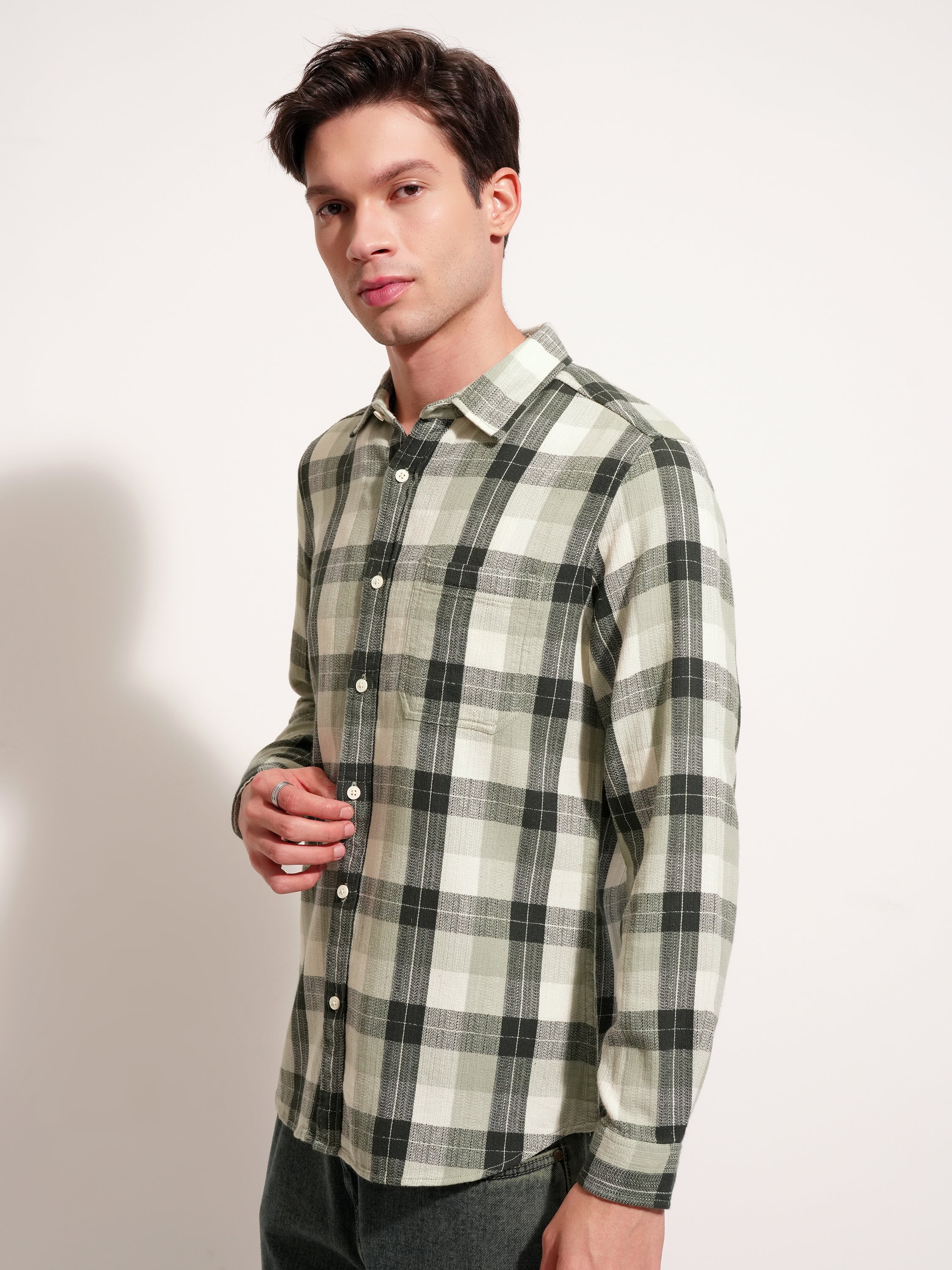 Highlander Men Green Checked Slim Fit Casual Shirt - Green - Image 4