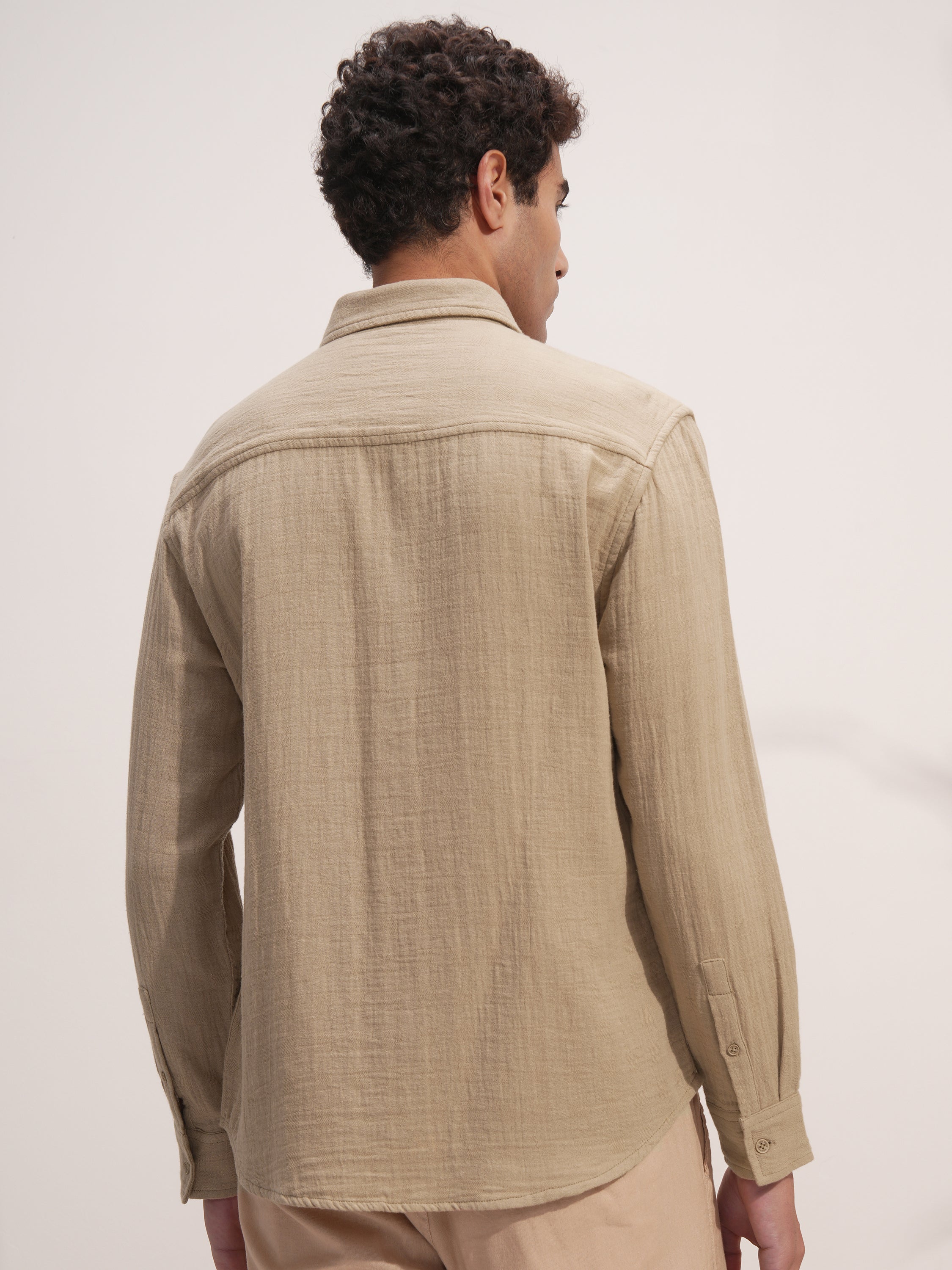 Highlander Men Beige Solid Relaxed Fit Casual Shirt - Beige - Image 3