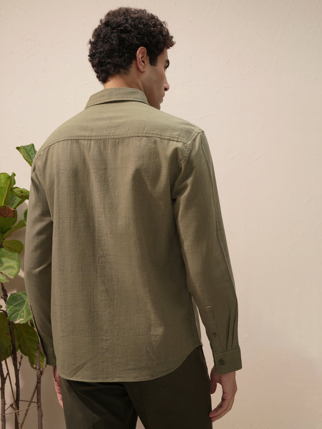 Highlander Men Green Self Design Relaxed Fit Casual Shirt - Green - Image 3