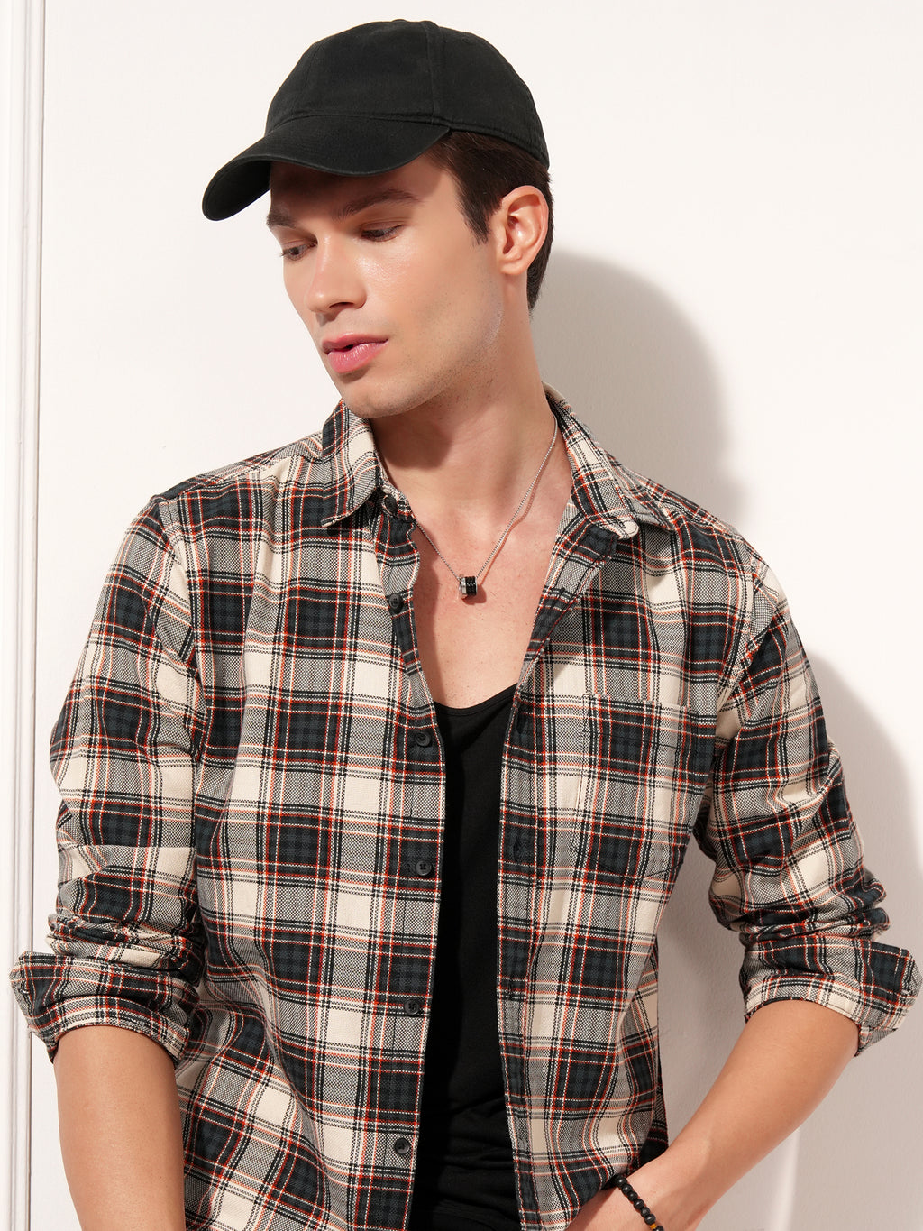 Highlander Men Green Checked Slim Fit Casual Shirt - Green - Image 1