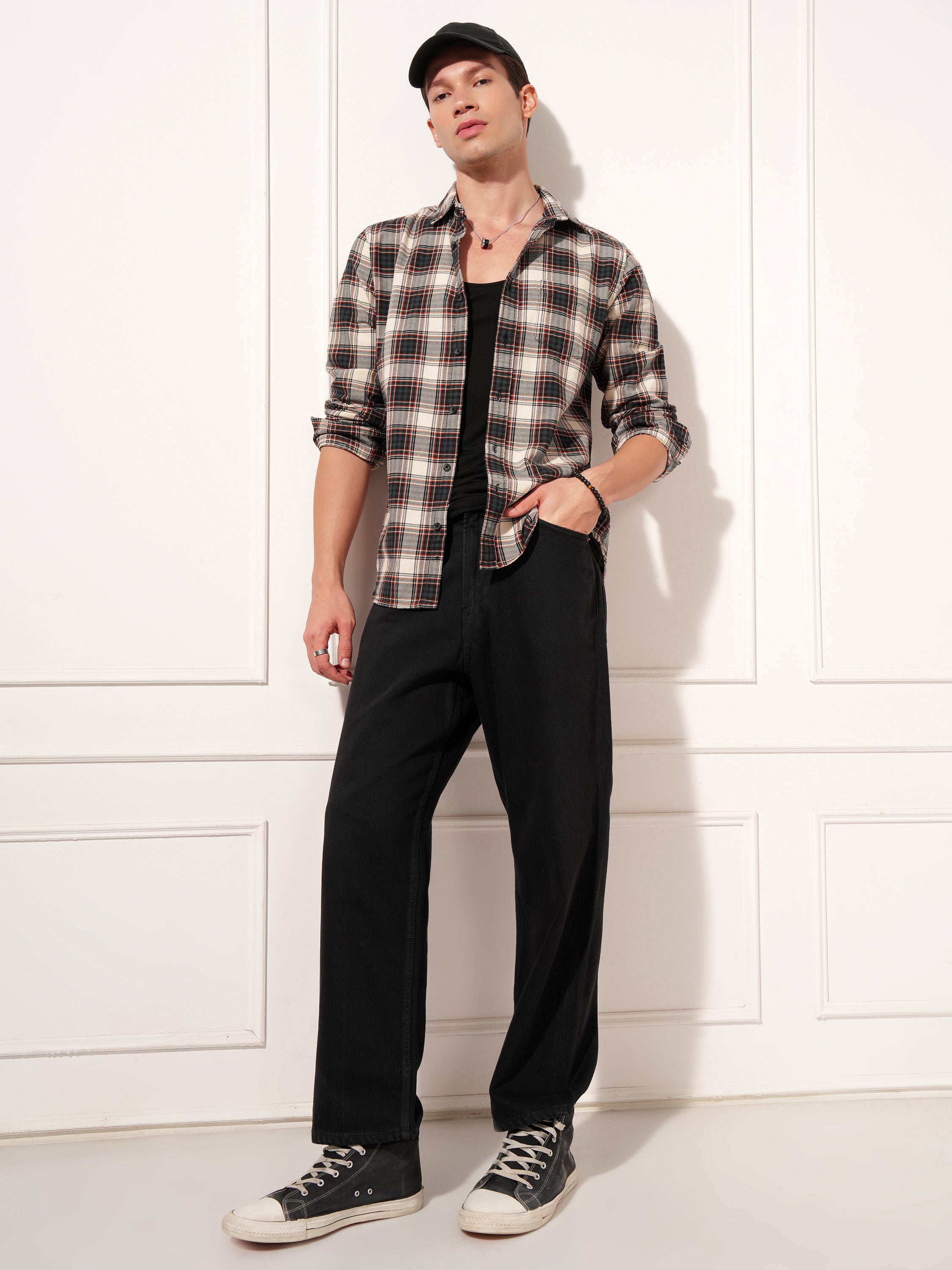 Highlander Men Green Checked Slim Fit Casual Shirt - Green - Image 2