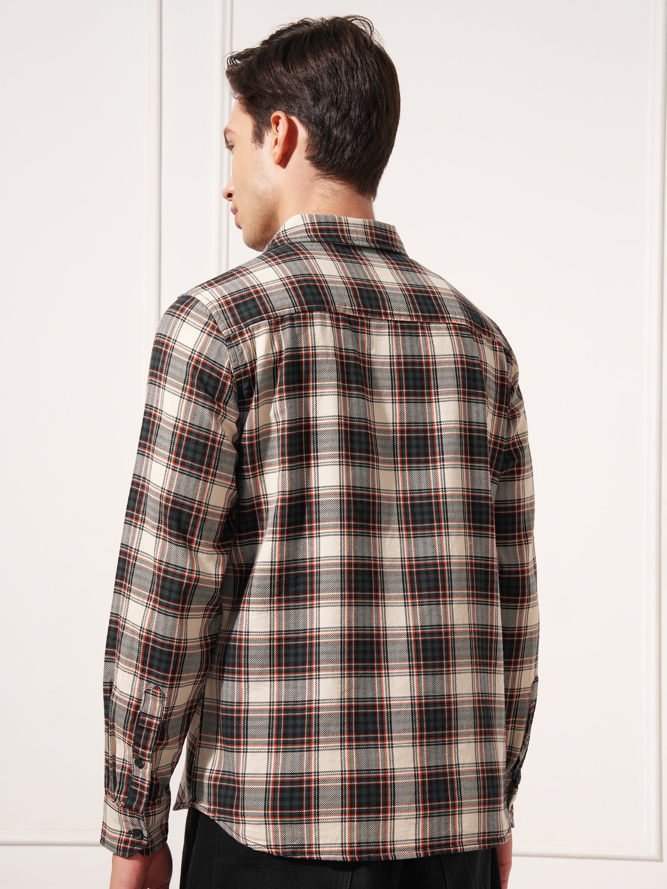 Highlander Men Green Checked Slim Fit Casual Shirt - Green - Image 3