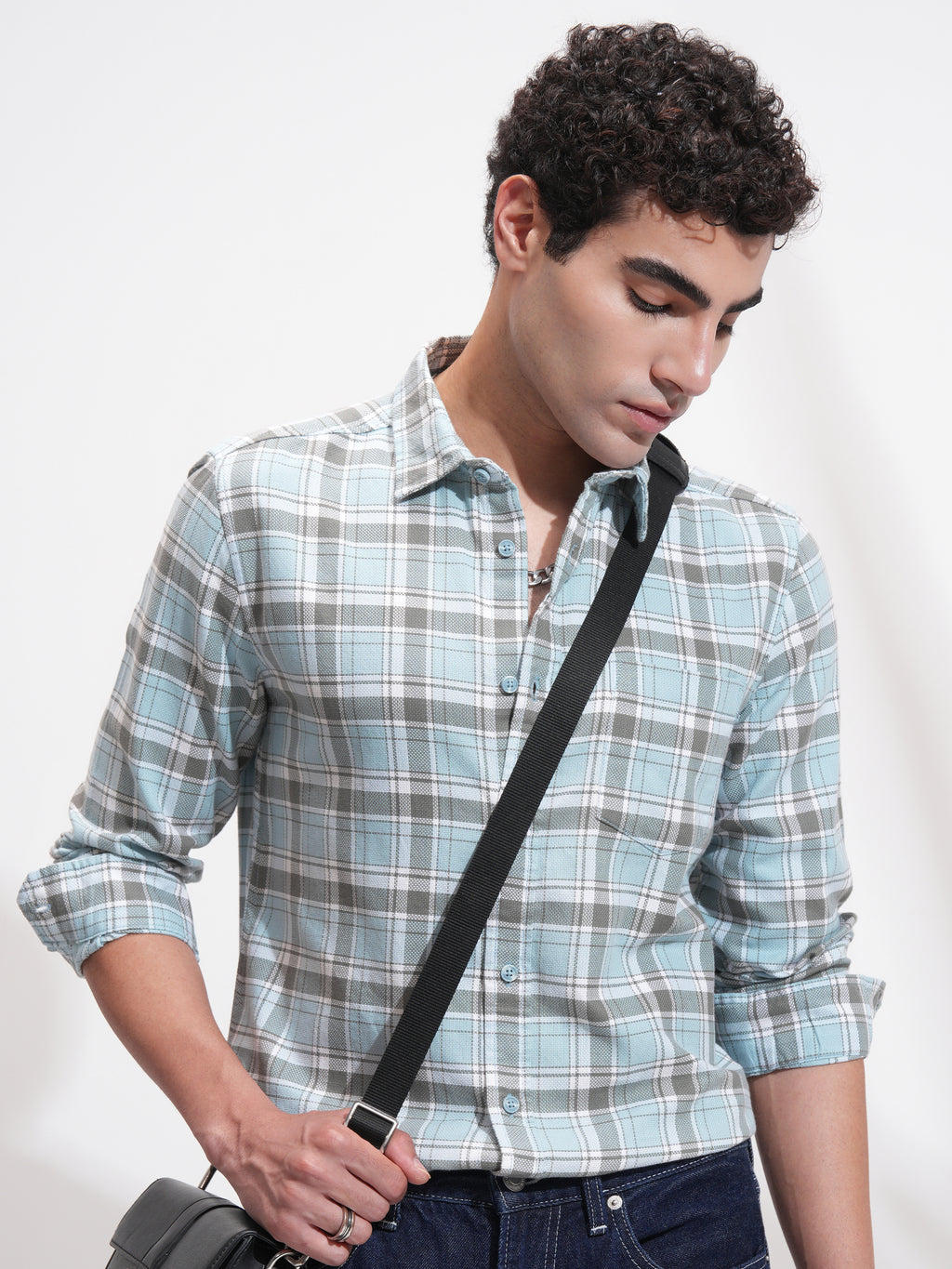 Highlander Men Blue Checked Slim Fit Casual Shirt - Blue - Image 1