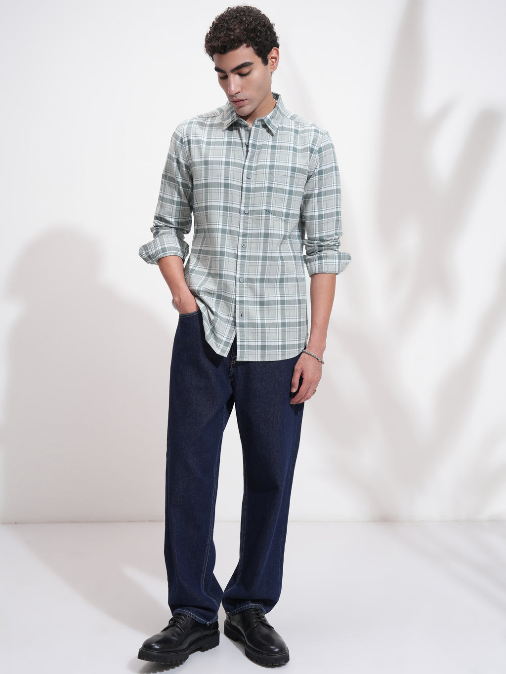Highlander Men Grey Checked Slim Fit Casual Shirt - Grey - Image 2