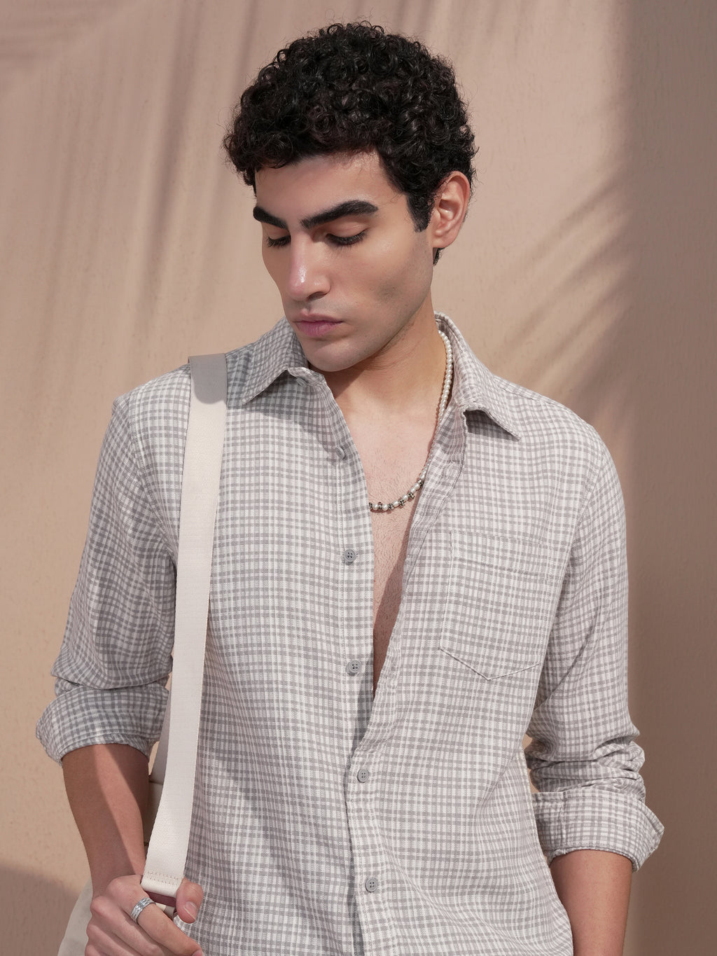 Highlander Men Grey Checked Slim Fit Casual Shirt - Grey - Image 1